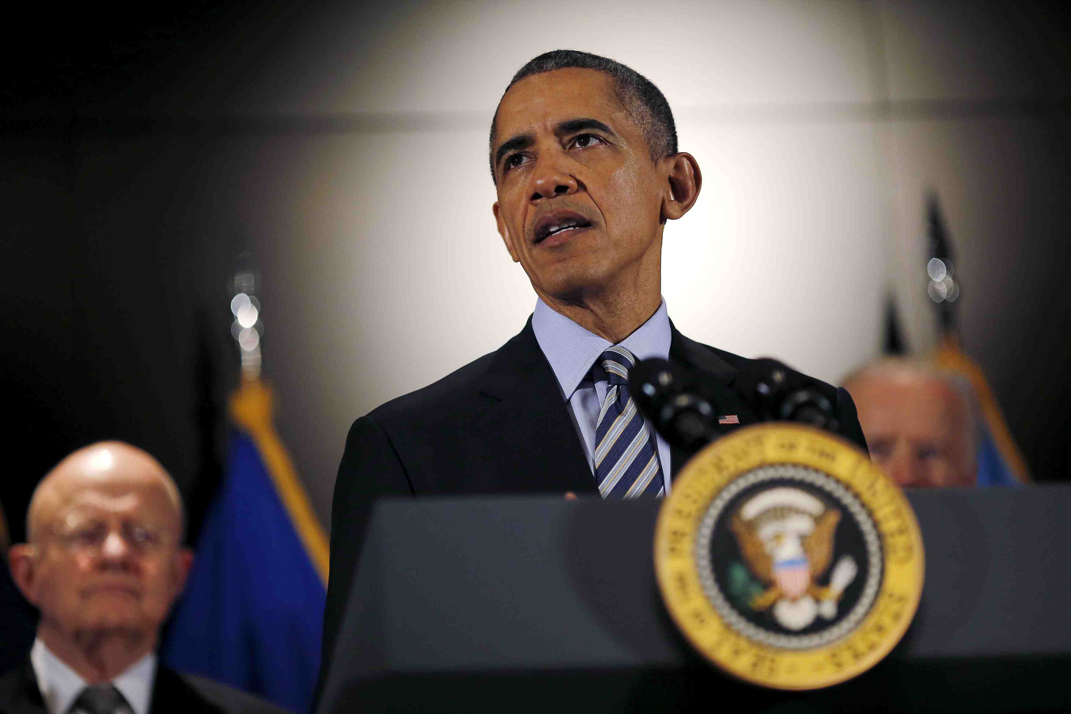 Barack obama invite les americains a la vigilance pendant les fetes
