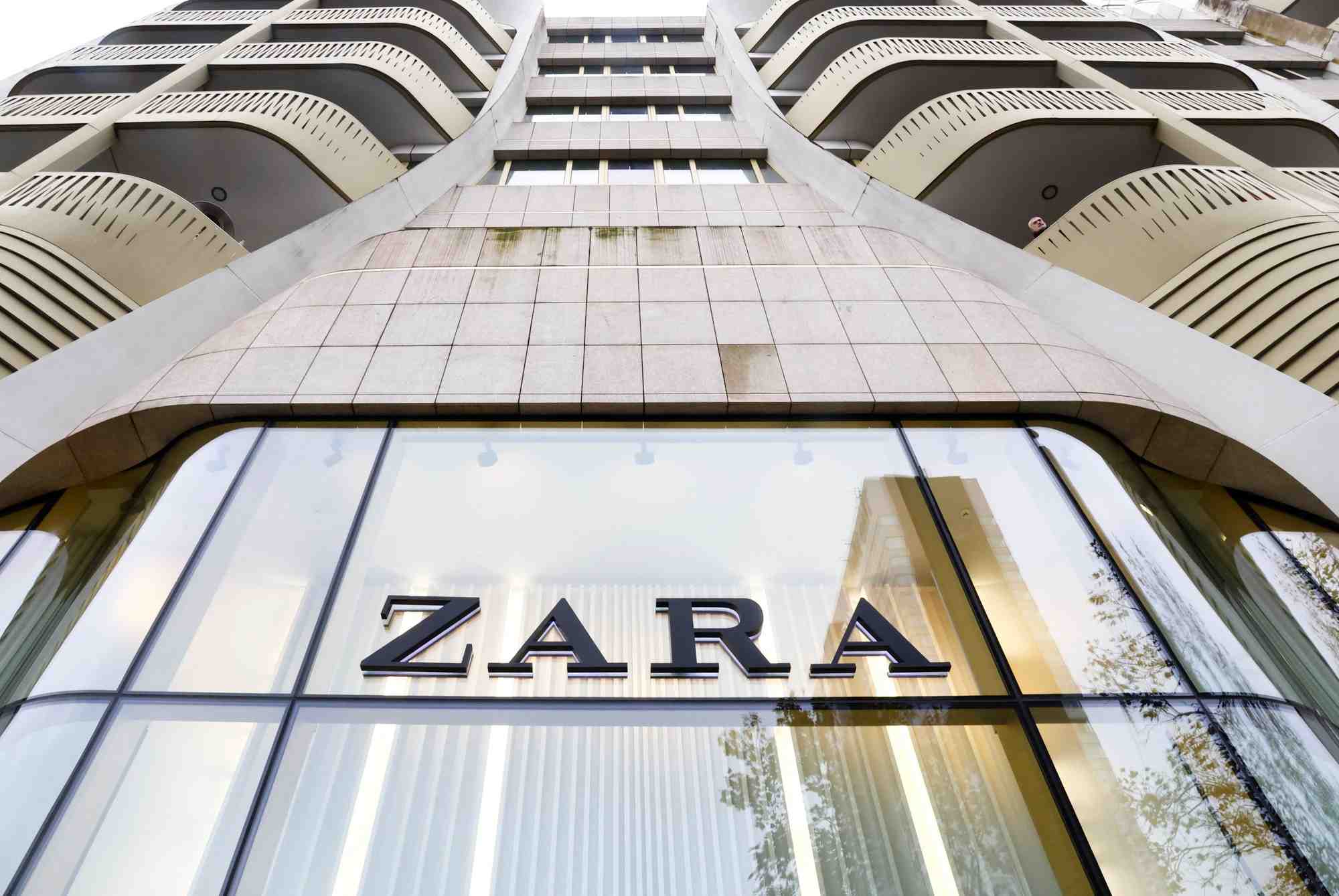Un magasin de vetements zara a bruxelles