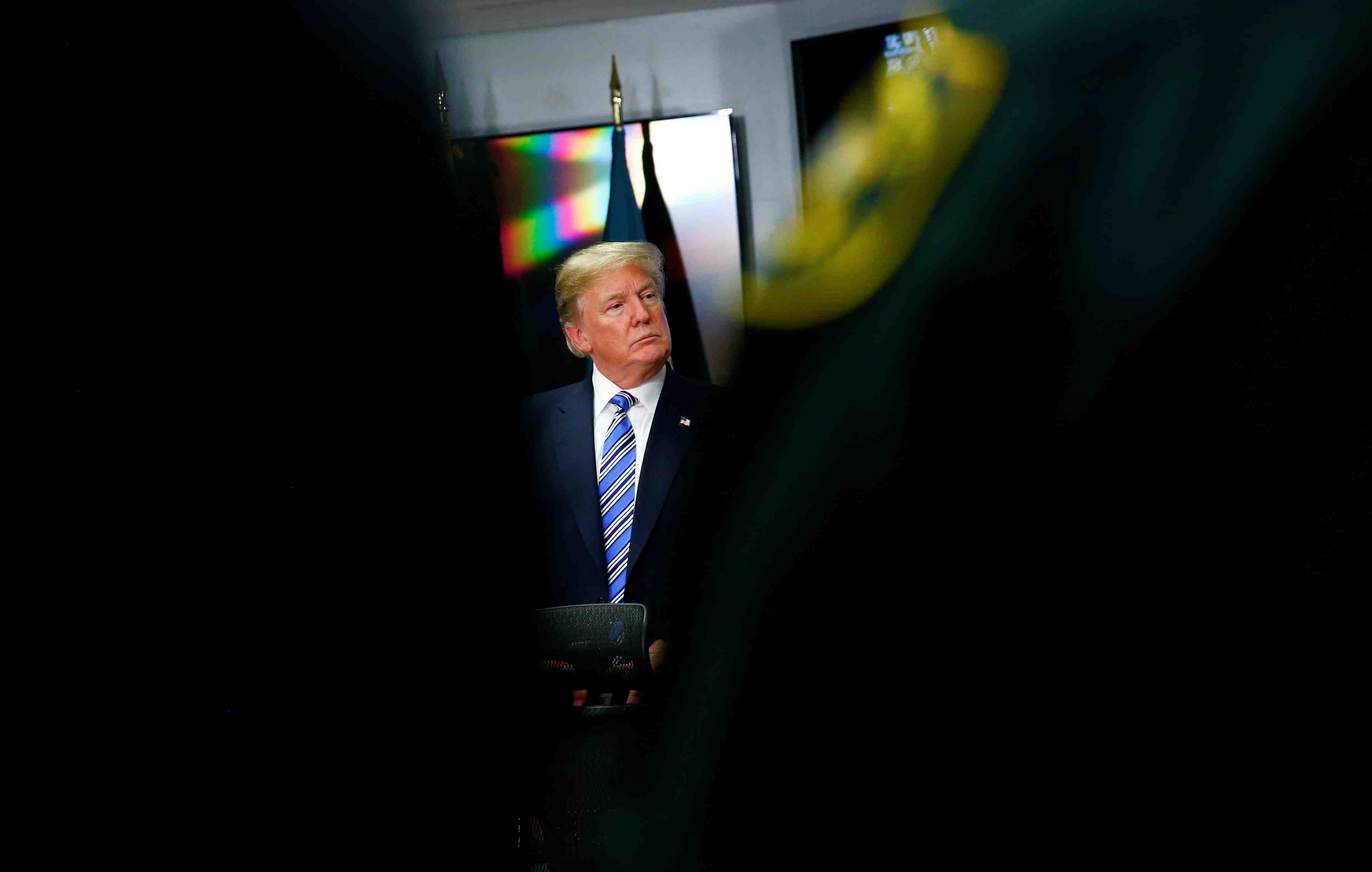Trump met en cause le fbi pour la fusillade en floride