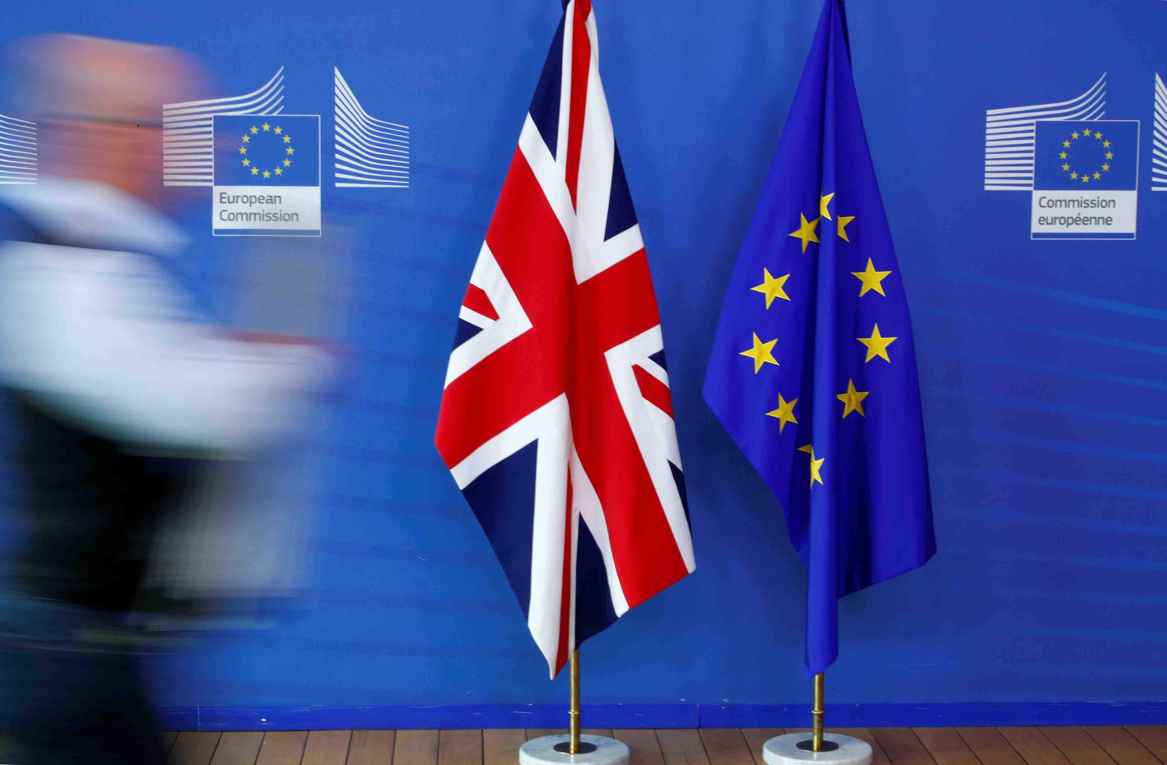 Brexit: accord presque boucle sur l'acces des services financiers gb a l'ue