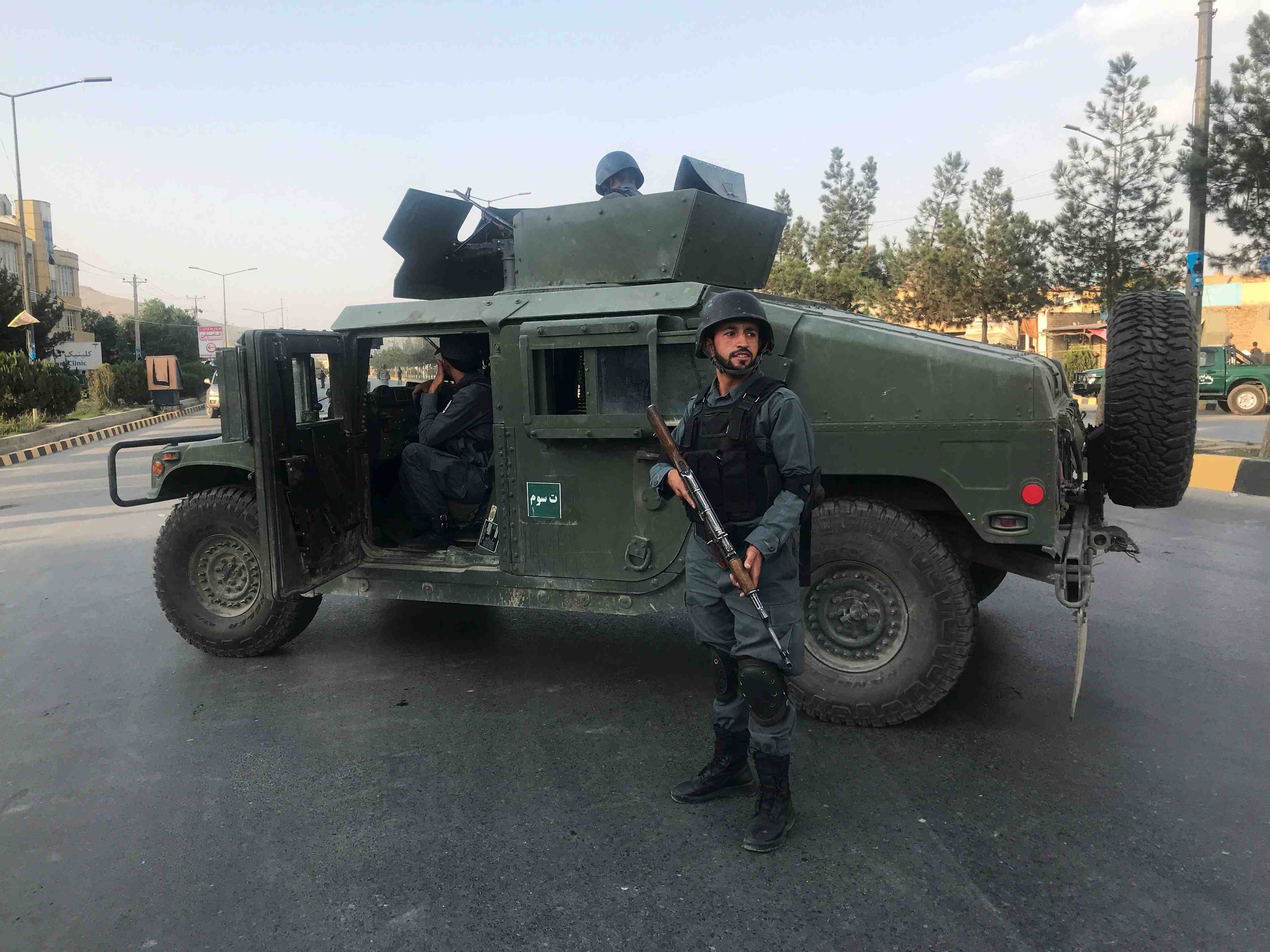 Afghanistan: le candidat a la vice-presidence blesse dans un attentat