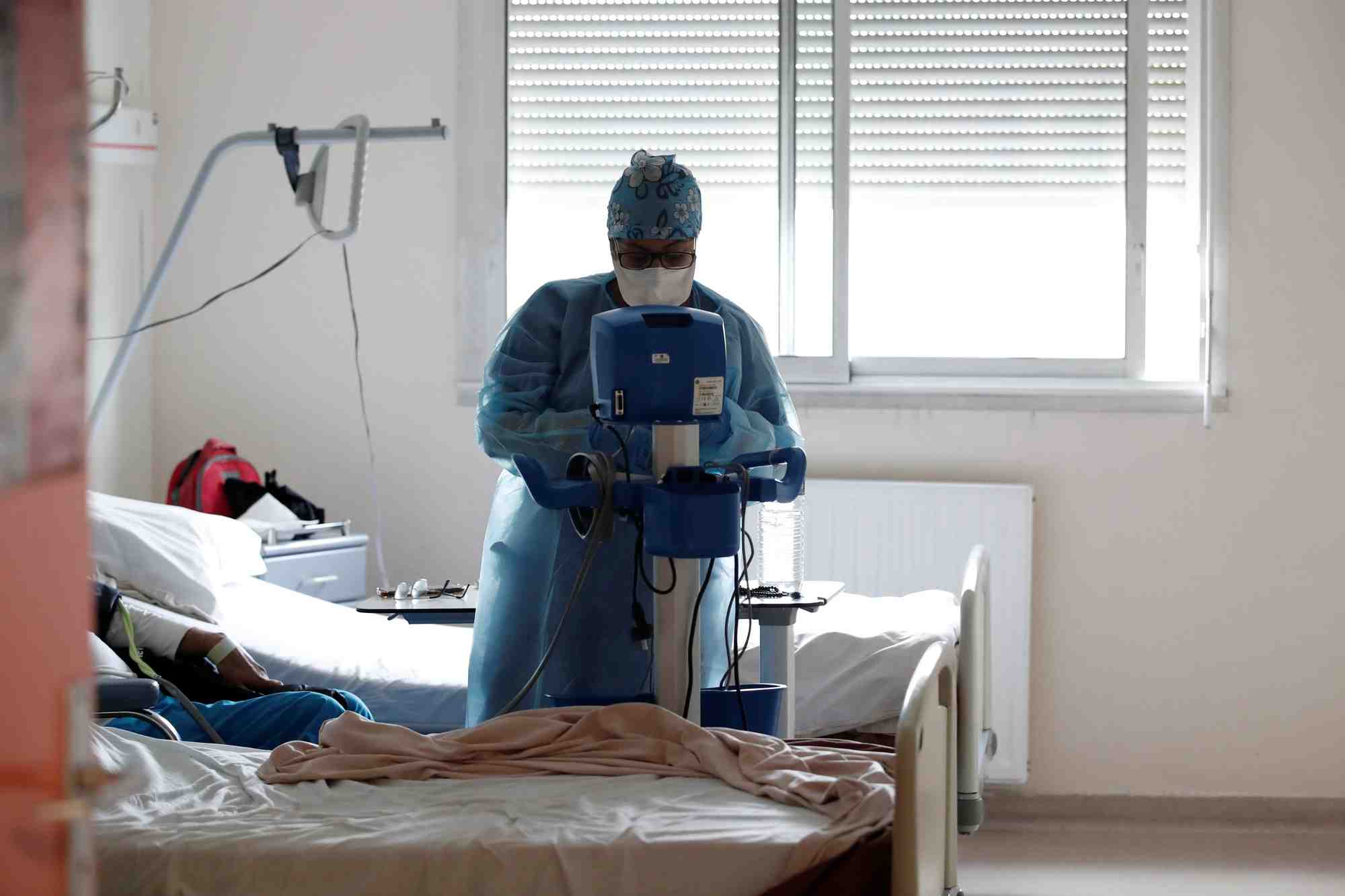 Coronavirus: l'etat d'urgence sanitaire restaure samedi en france