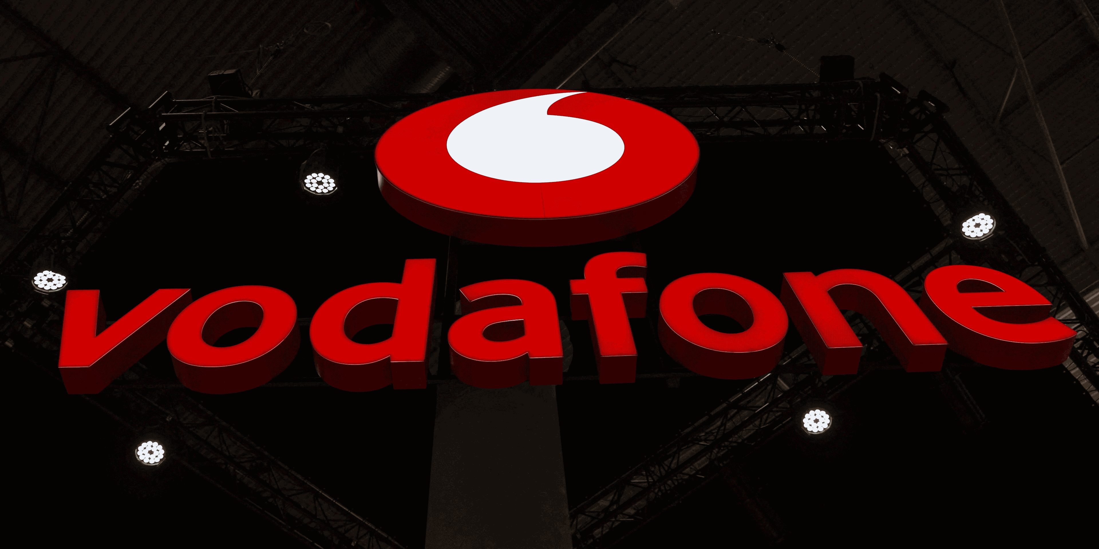 Logo de vodafone au congres mondial de la telephonie mobile (mwc) 2023