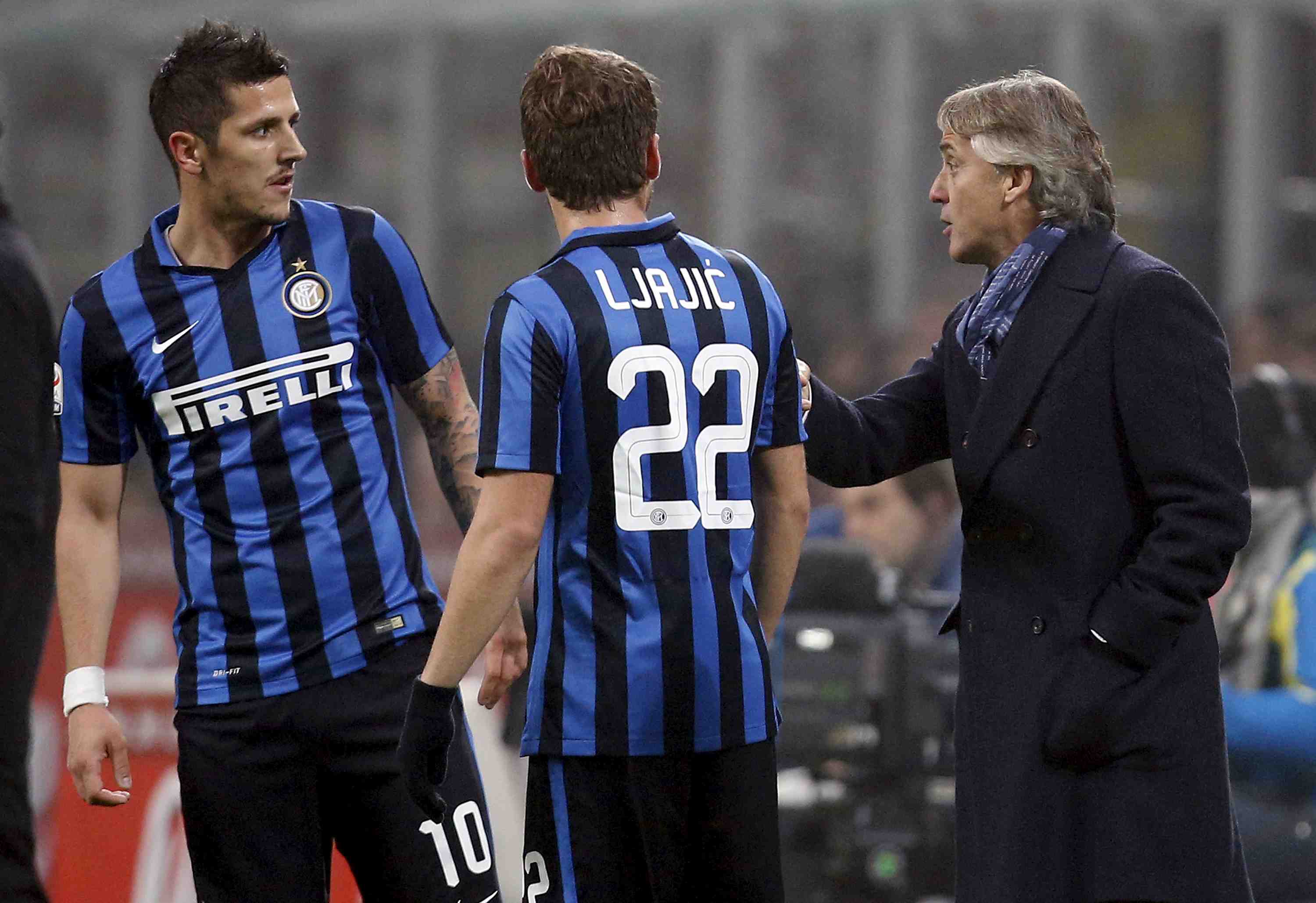 L'inter bat naples et atteint les demi-finales