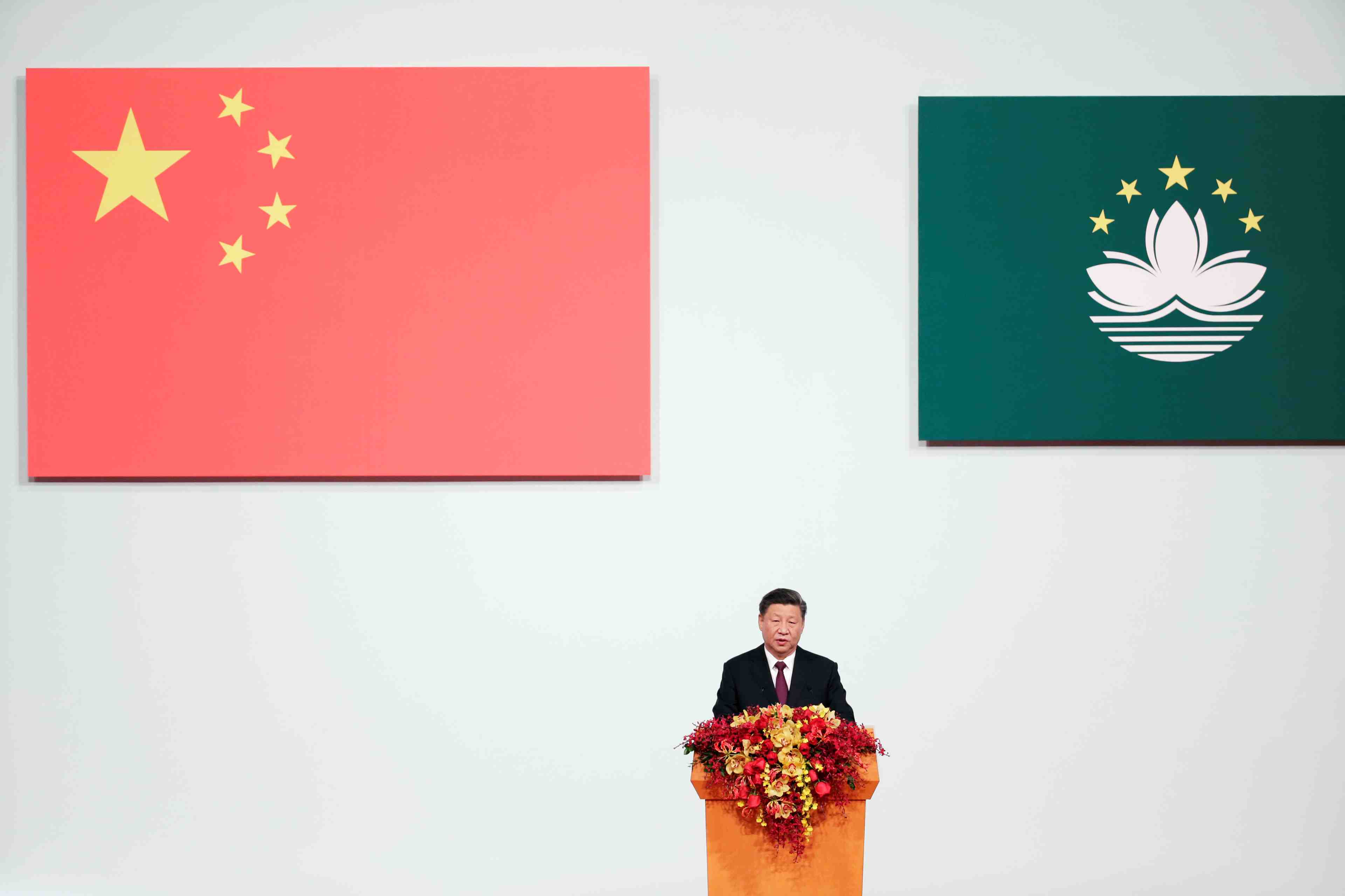 La chine ne tolerera aucune ingerence etrangere a macao et hong kong, dit xi