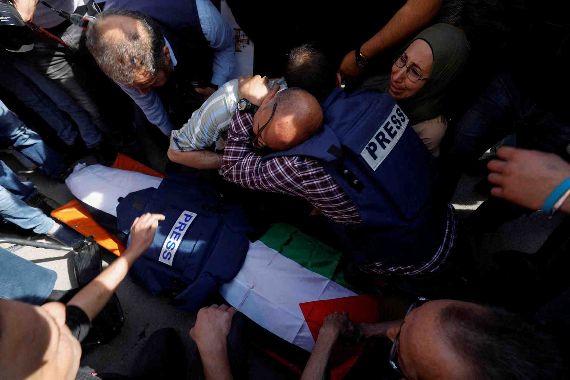 Une journaliste d'al jazeera tuee en cisjordanie, la chaine accuse israel