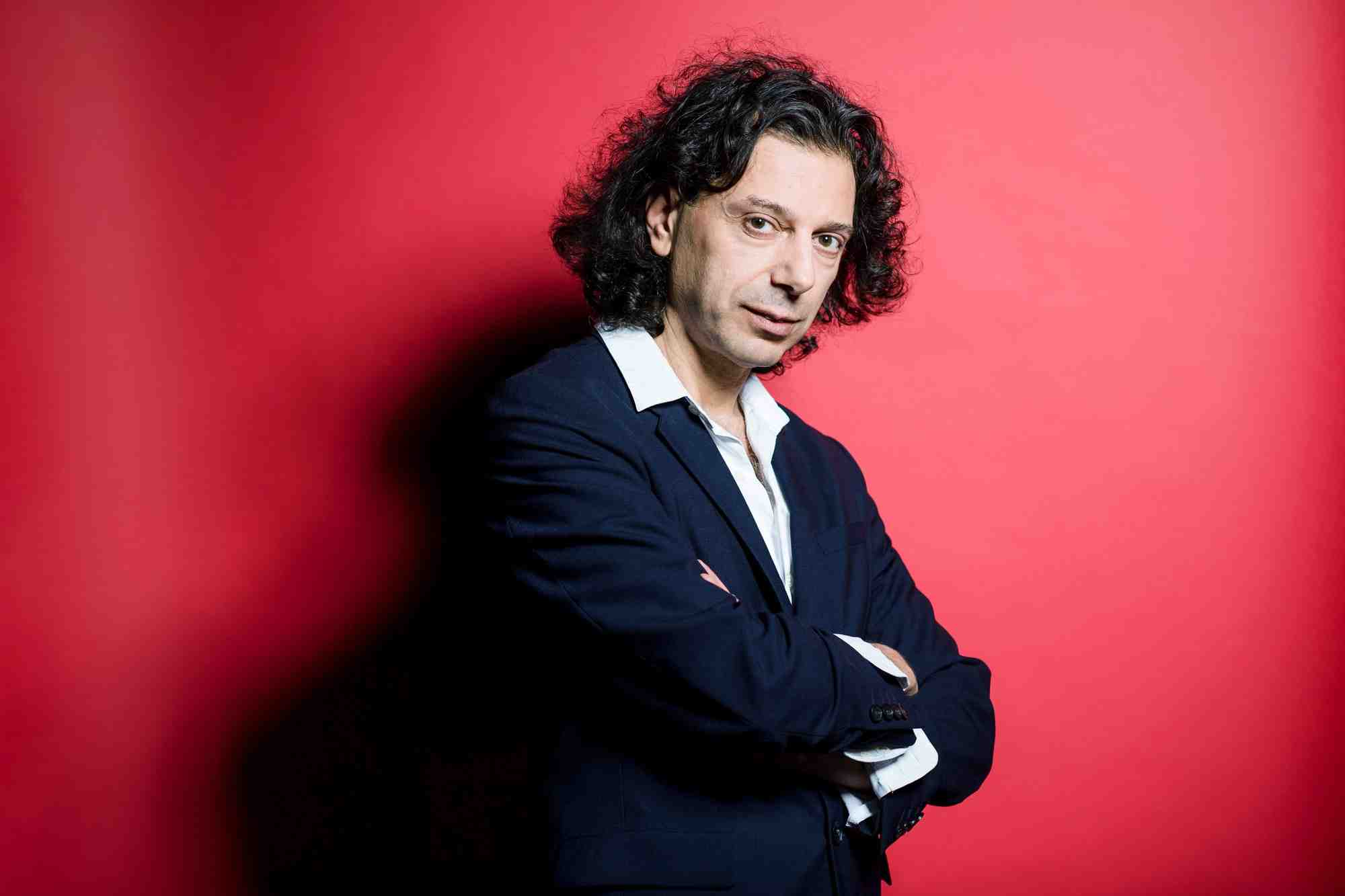 Eric Sadin participera à un contre-sommet de l'IA, organisée le même jour que le Sommet officiel le 10 février