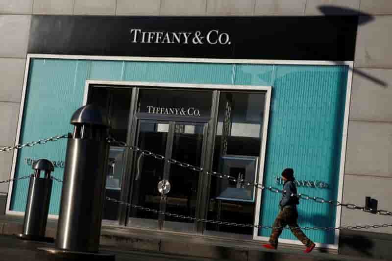 Tiffany annonce la demission de son directeur general