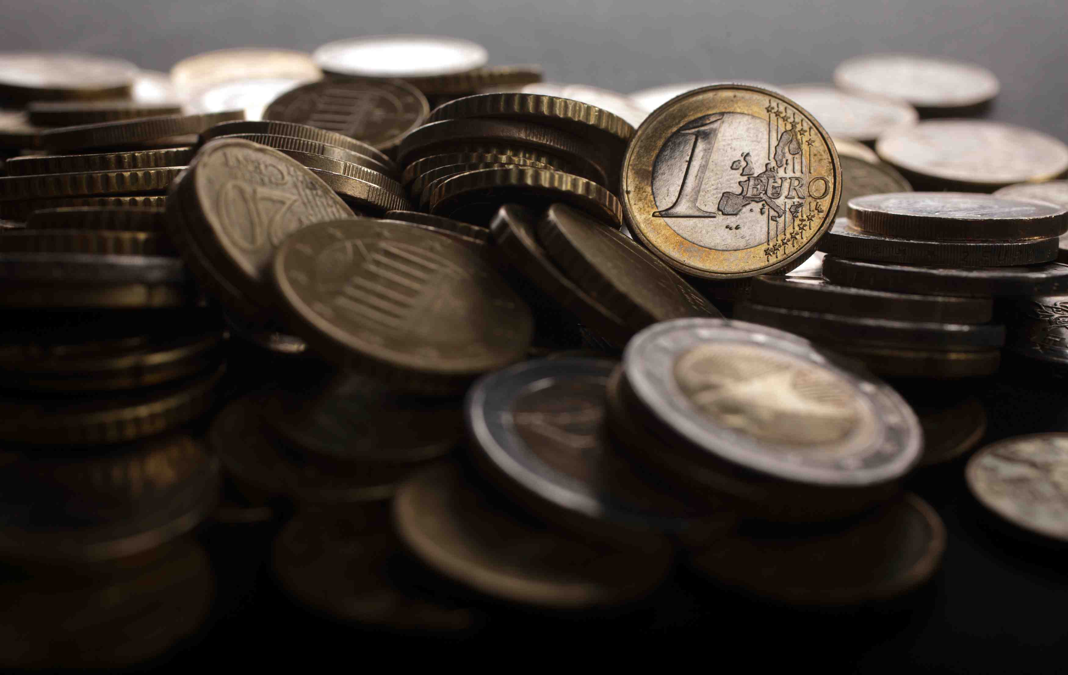Zone euro: la faible inflation de mars conforte la bce