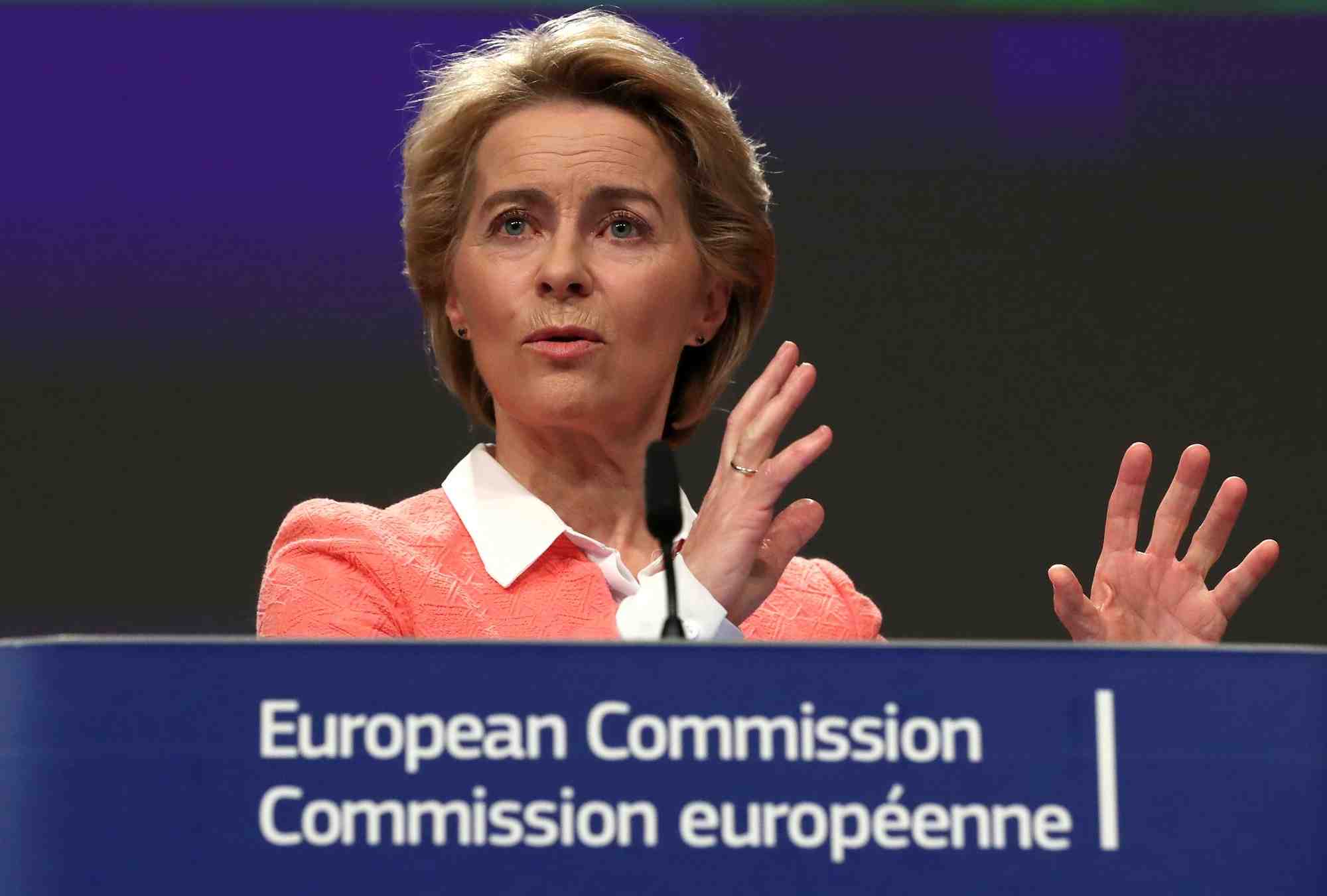 "Je suis inquiète des coupes drastiques qui sont dans la proposition" de la présidence finlandaise de l'Union européenne, a asséné la nouvelle présidente de la Commission européenne Ursula von der Leyen,