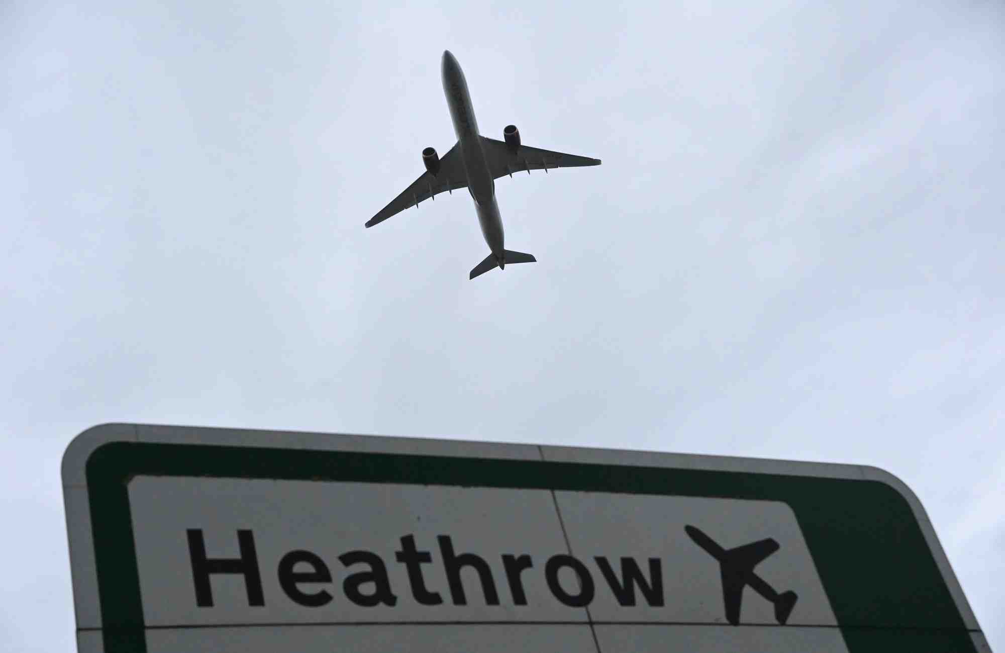 L'aeroport de heathrow accuse une perte de 2,3 milliards d'euros en 2020 avec la pandemie
