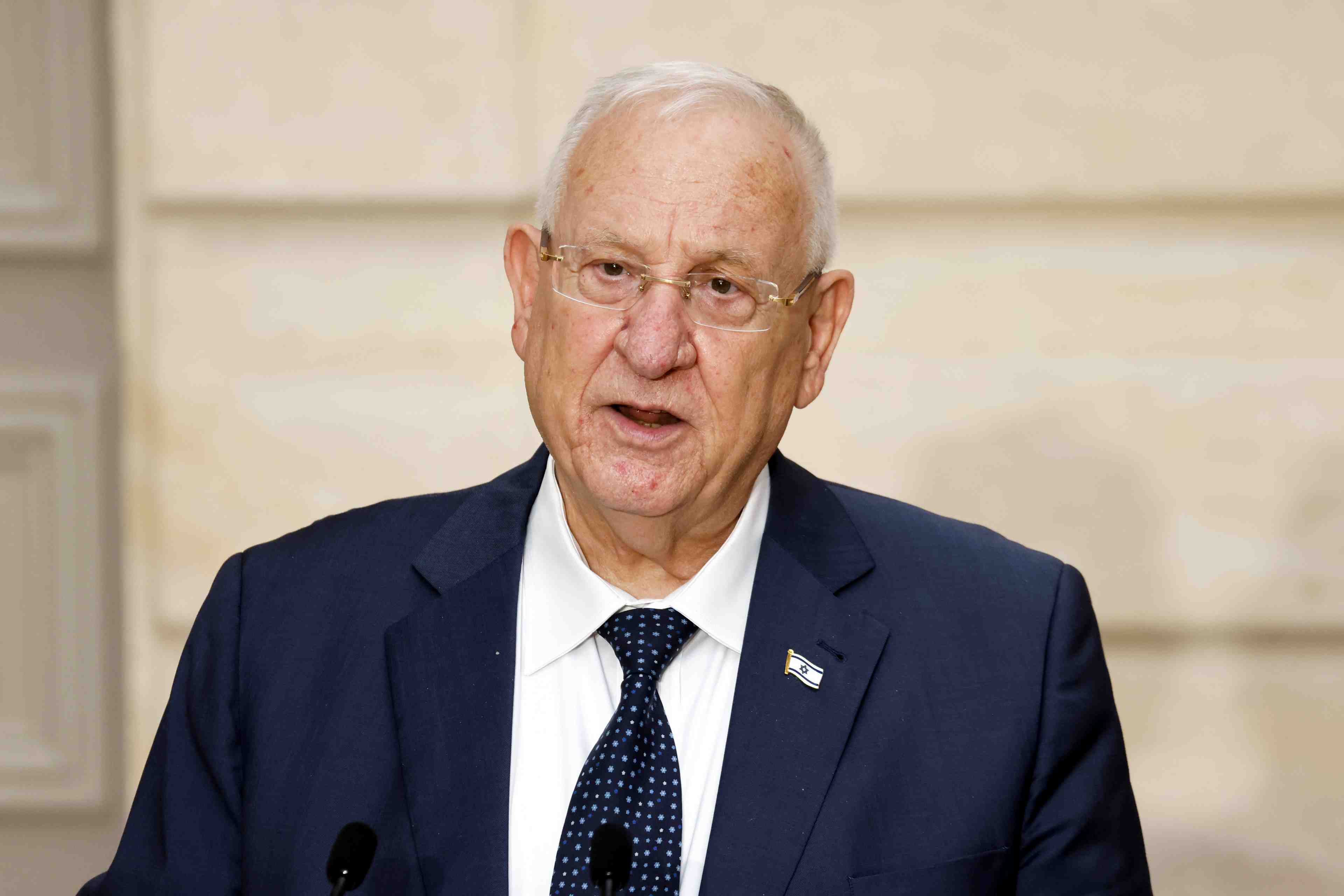 Le president israelien met en garde contre une guerre civile