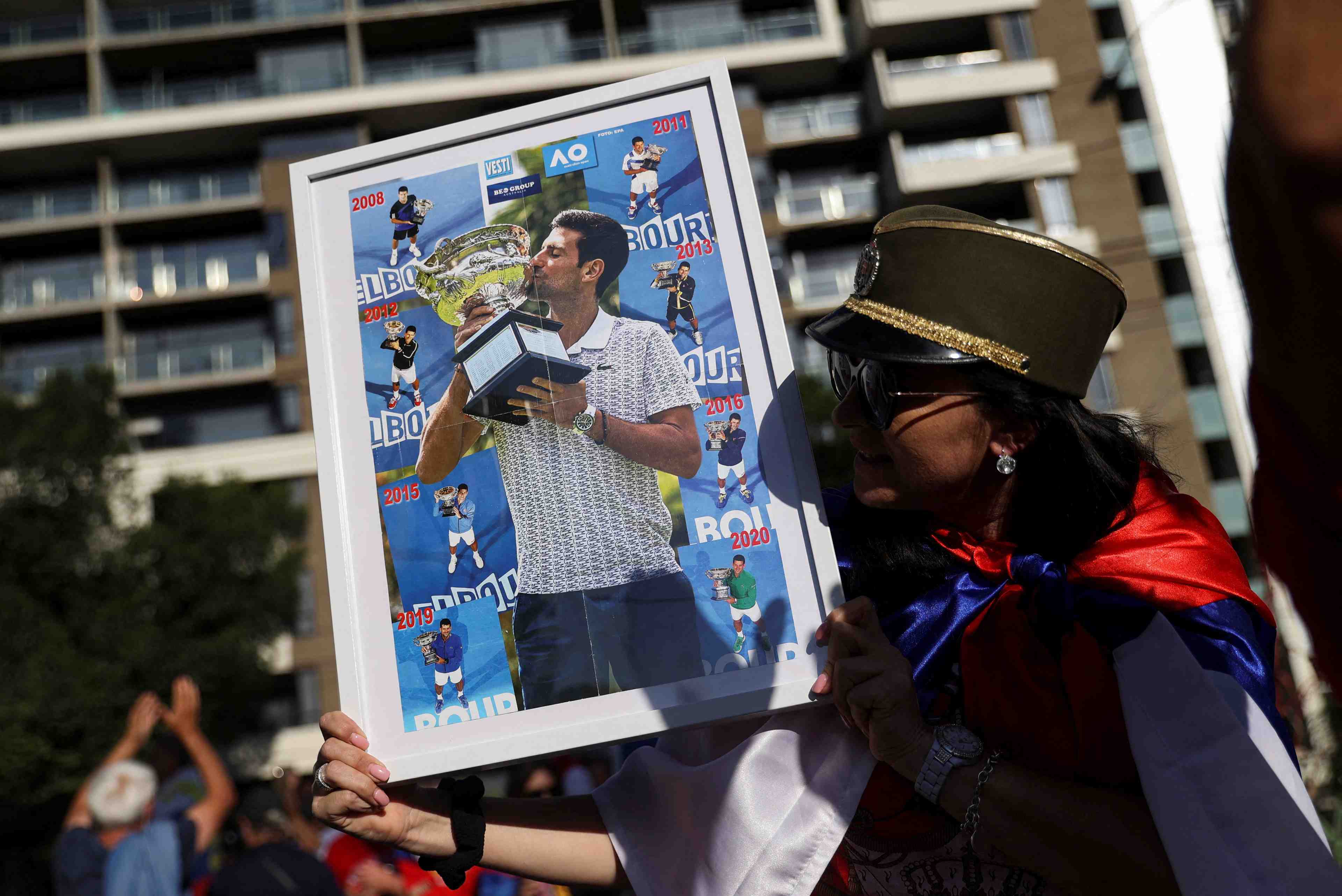 Tennis: l'australie se hate de regulariser sa decision de bloquer l'entree de djokovic a cause de son statut vaccinal