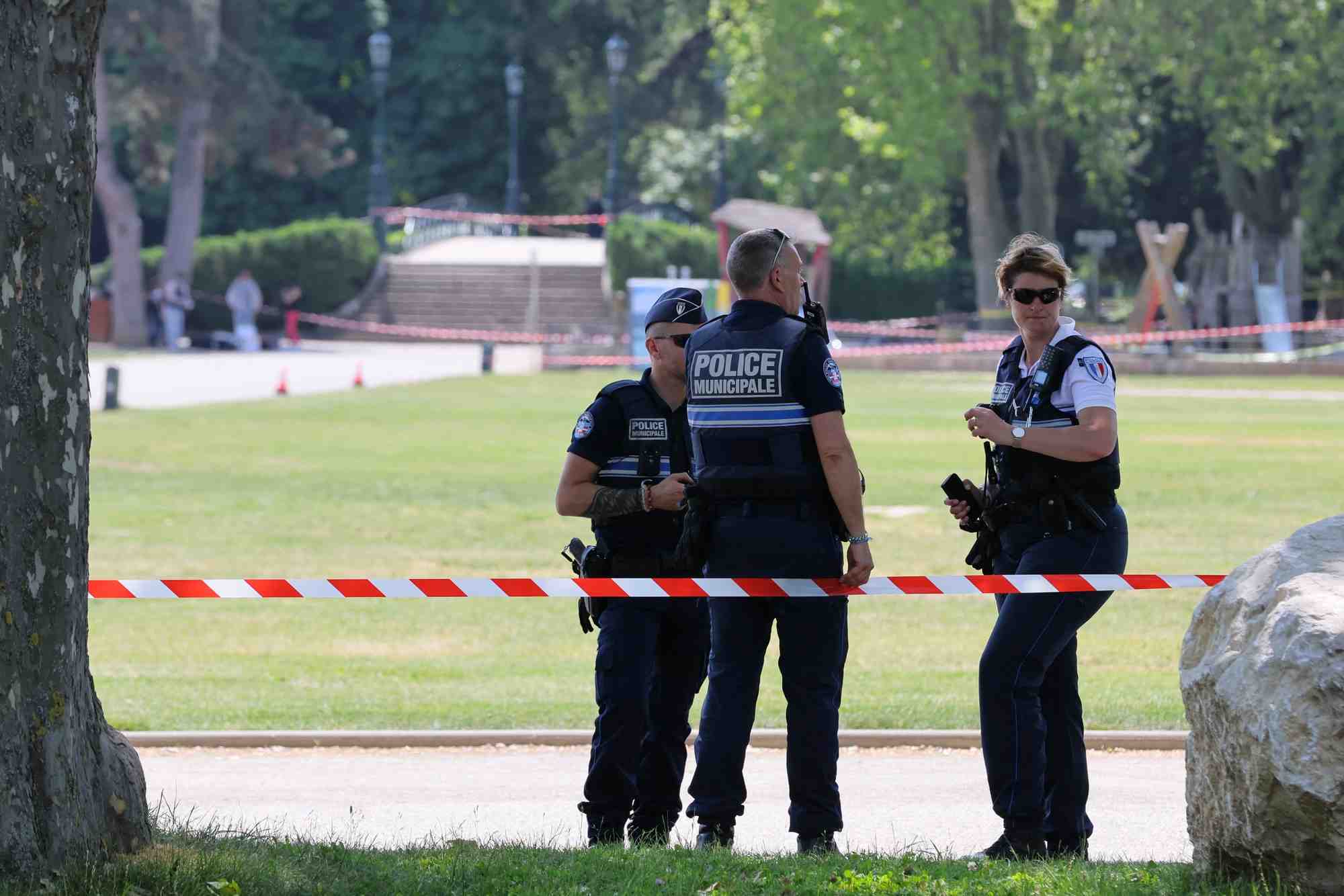 Photo de l'endroit d'une attaque au couteau a annecy