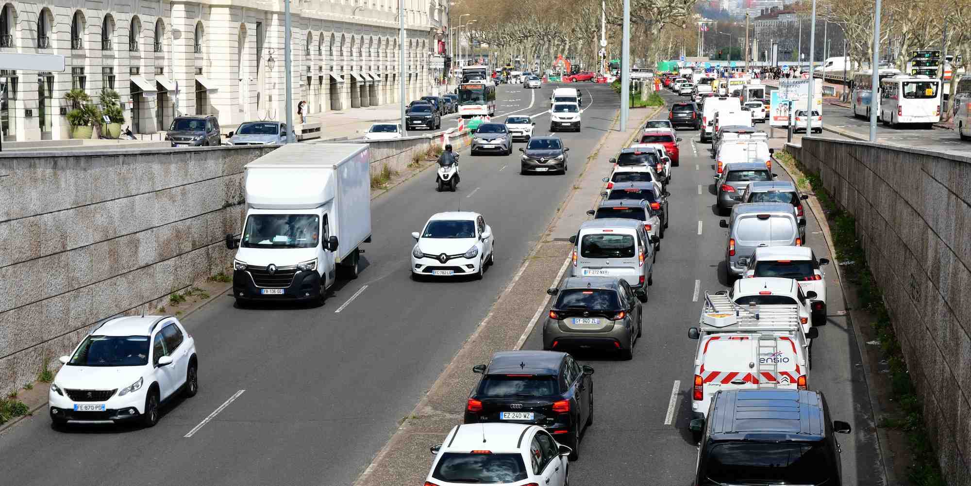 Stellantis a vu ses immatriculations reculer de près de 17% le mois dernier.
