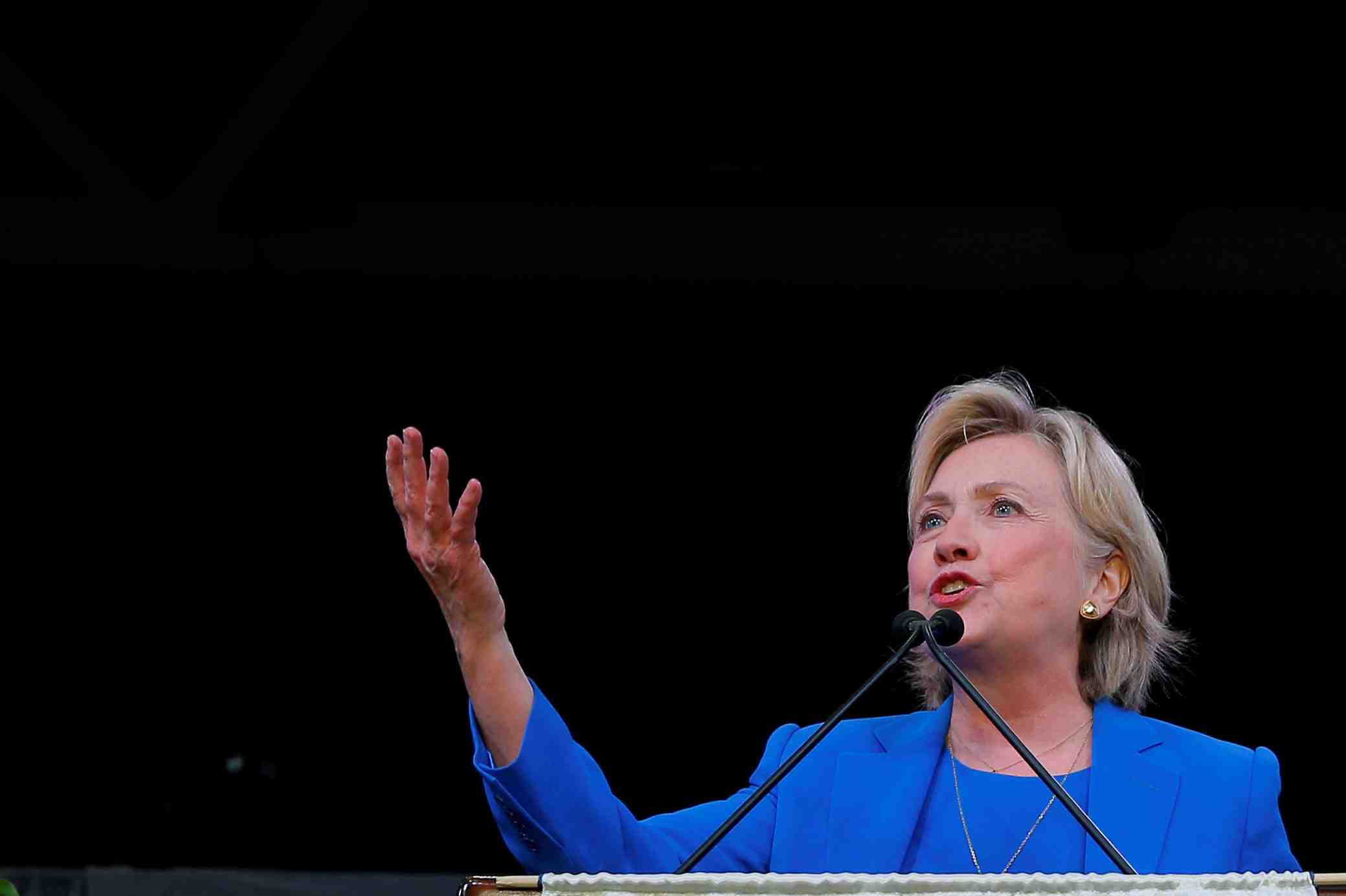 Clinton estime que la moitie des partisans de trump sont "lamentables"