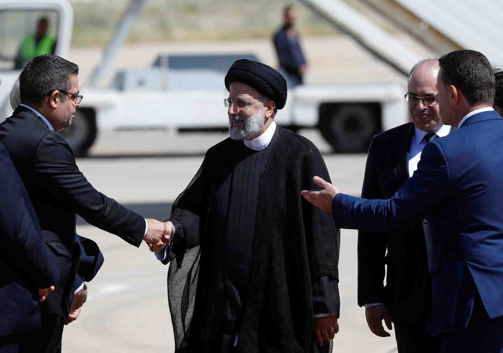 Le president iranian ebrahim raissi a son arrivee a damas