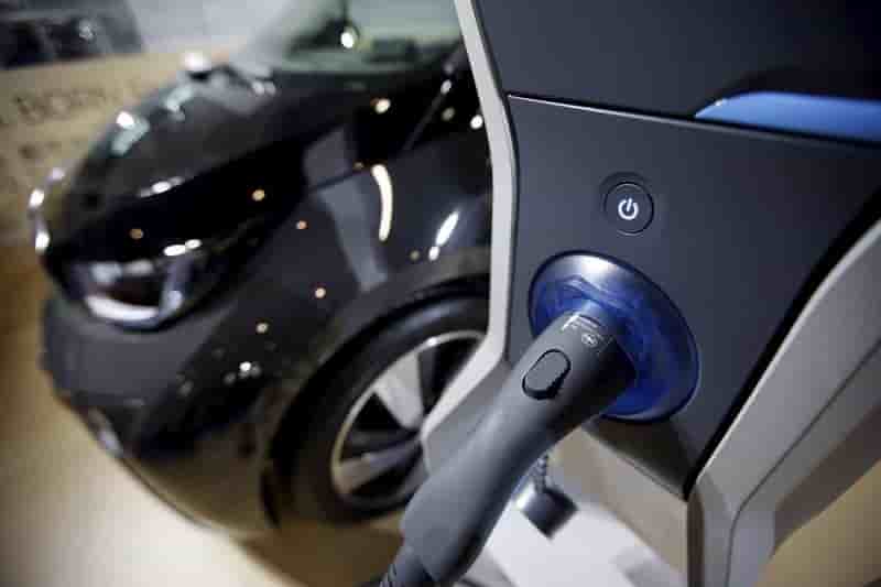 Bmw veut augmenter ses ventes de voitures electriques