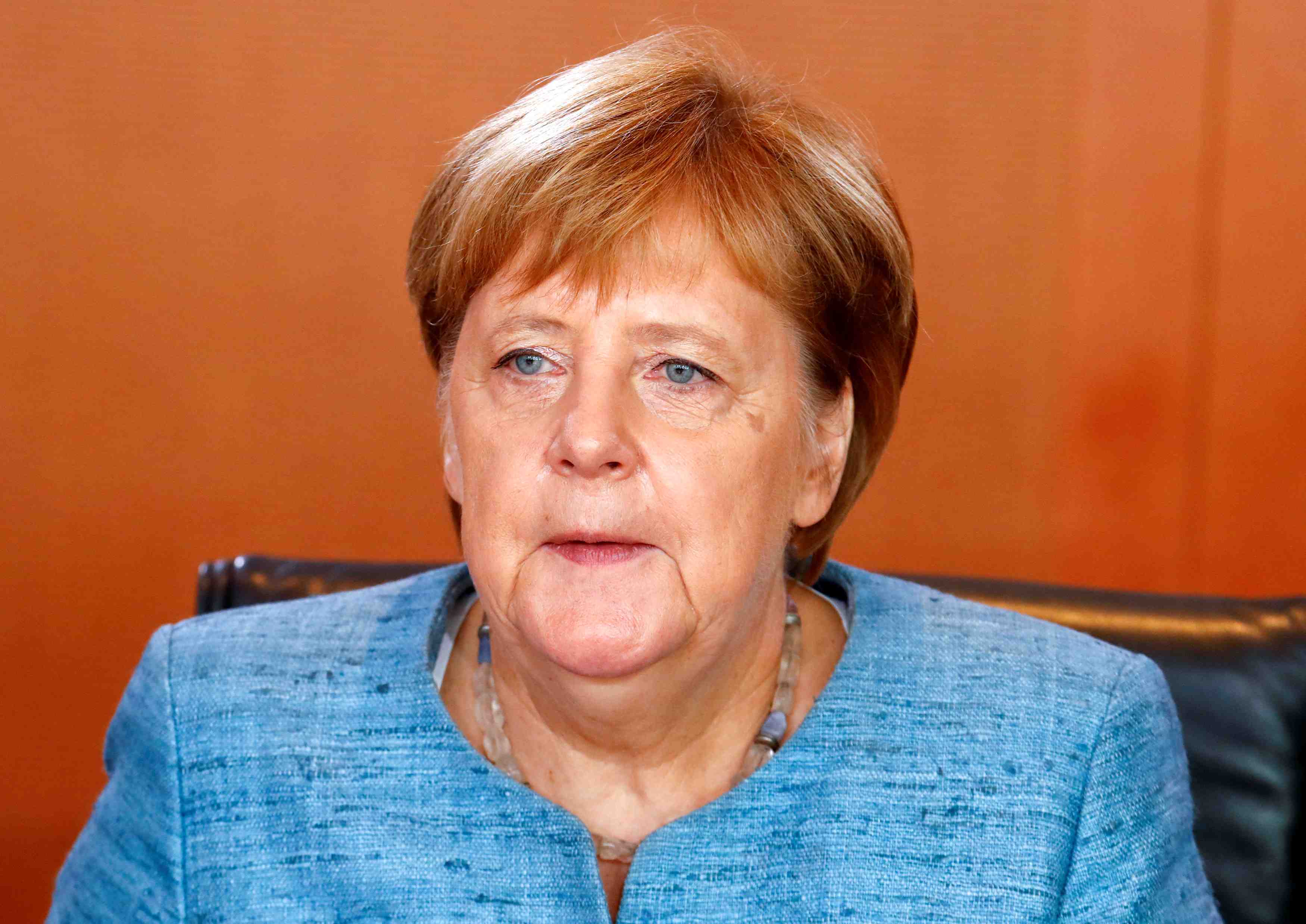 Merkel appelle la droite allemande a en finir avec ses querelles