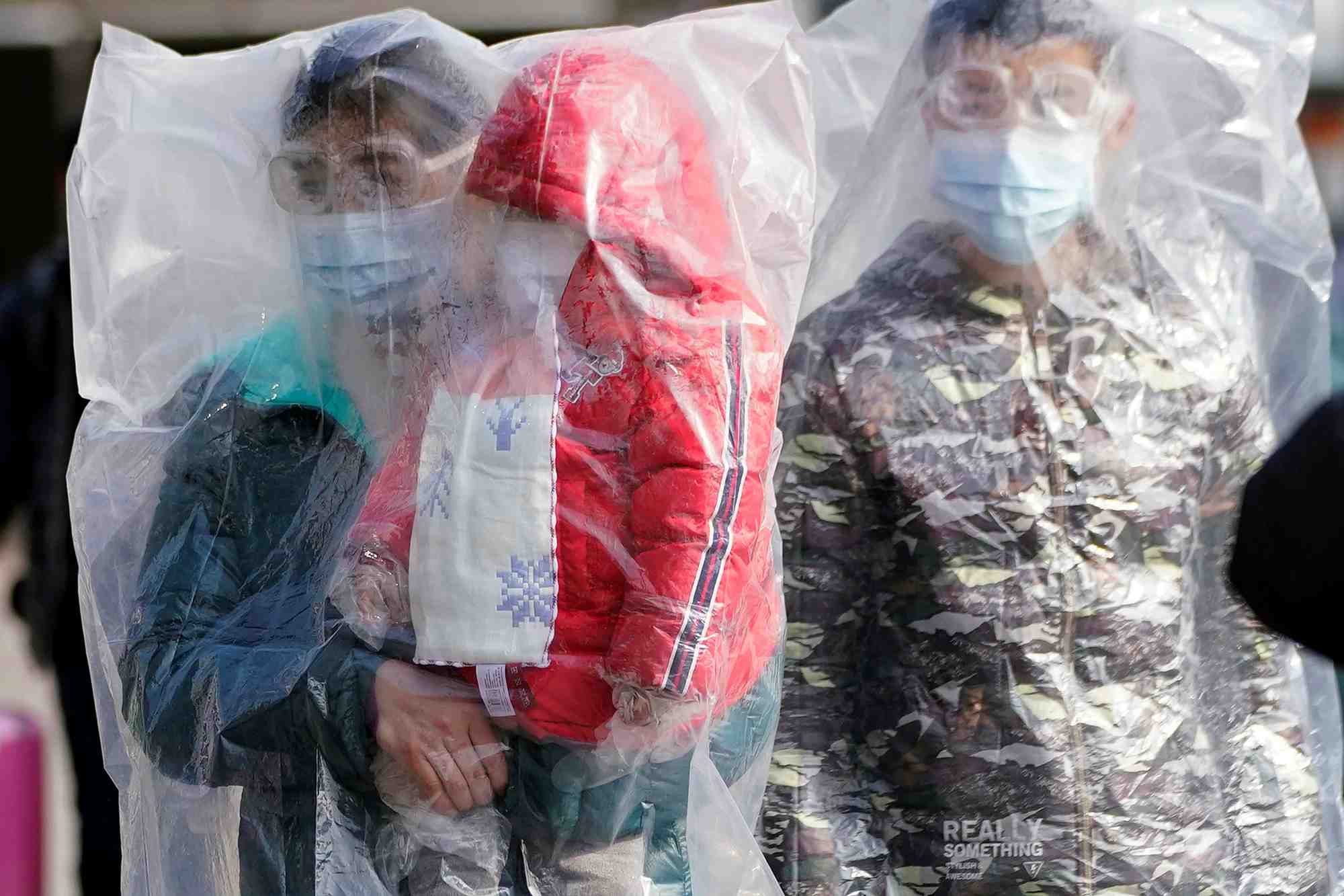 L'association entre hygiène et usage unique, "savamment entretenue par des décennies de marketing", est aussi l'un des principaux argument du lobbying entrepris, dès le début de la crise, par les industriels de l'emballage et du plastique.