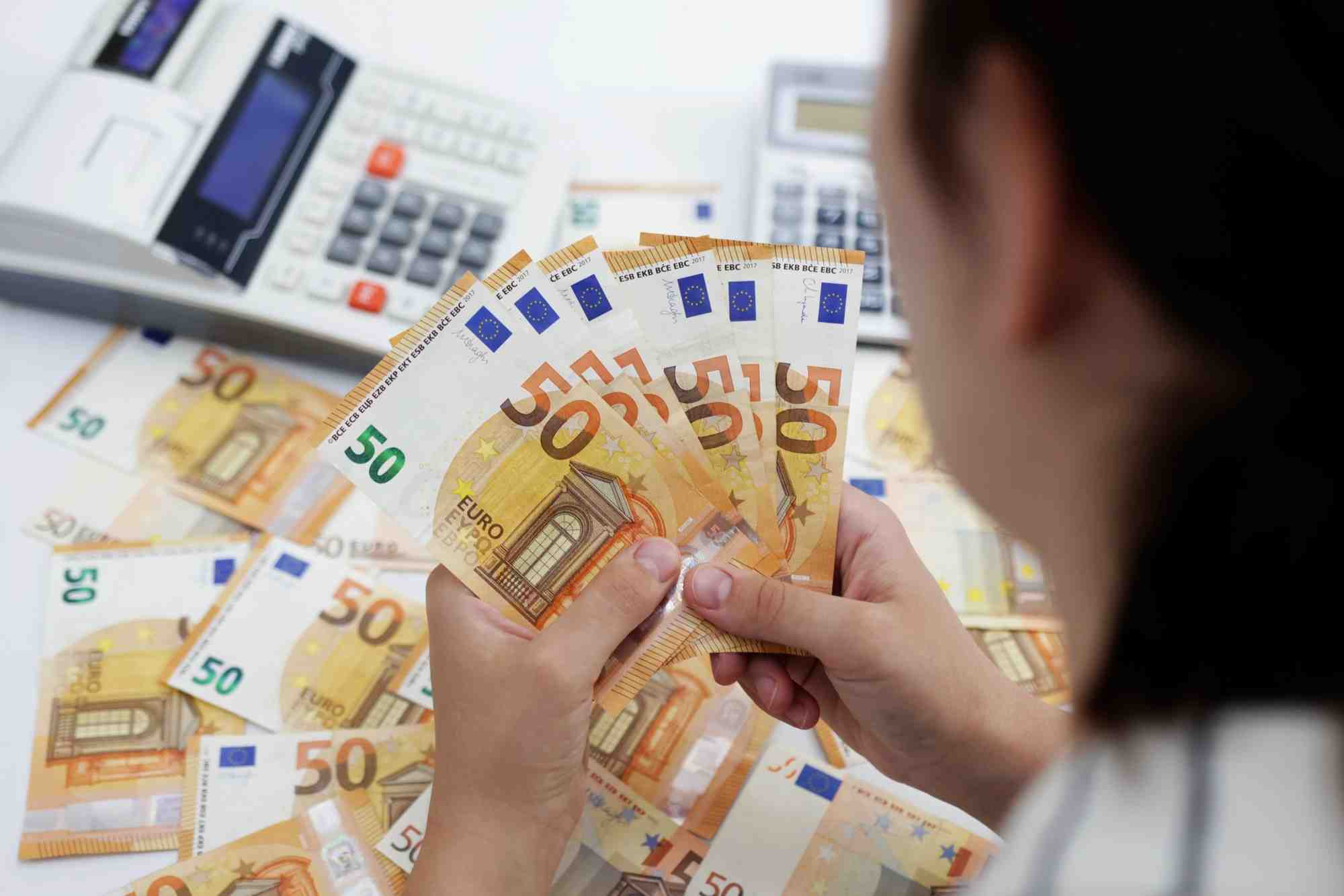 Illustration montrant des billets en euros