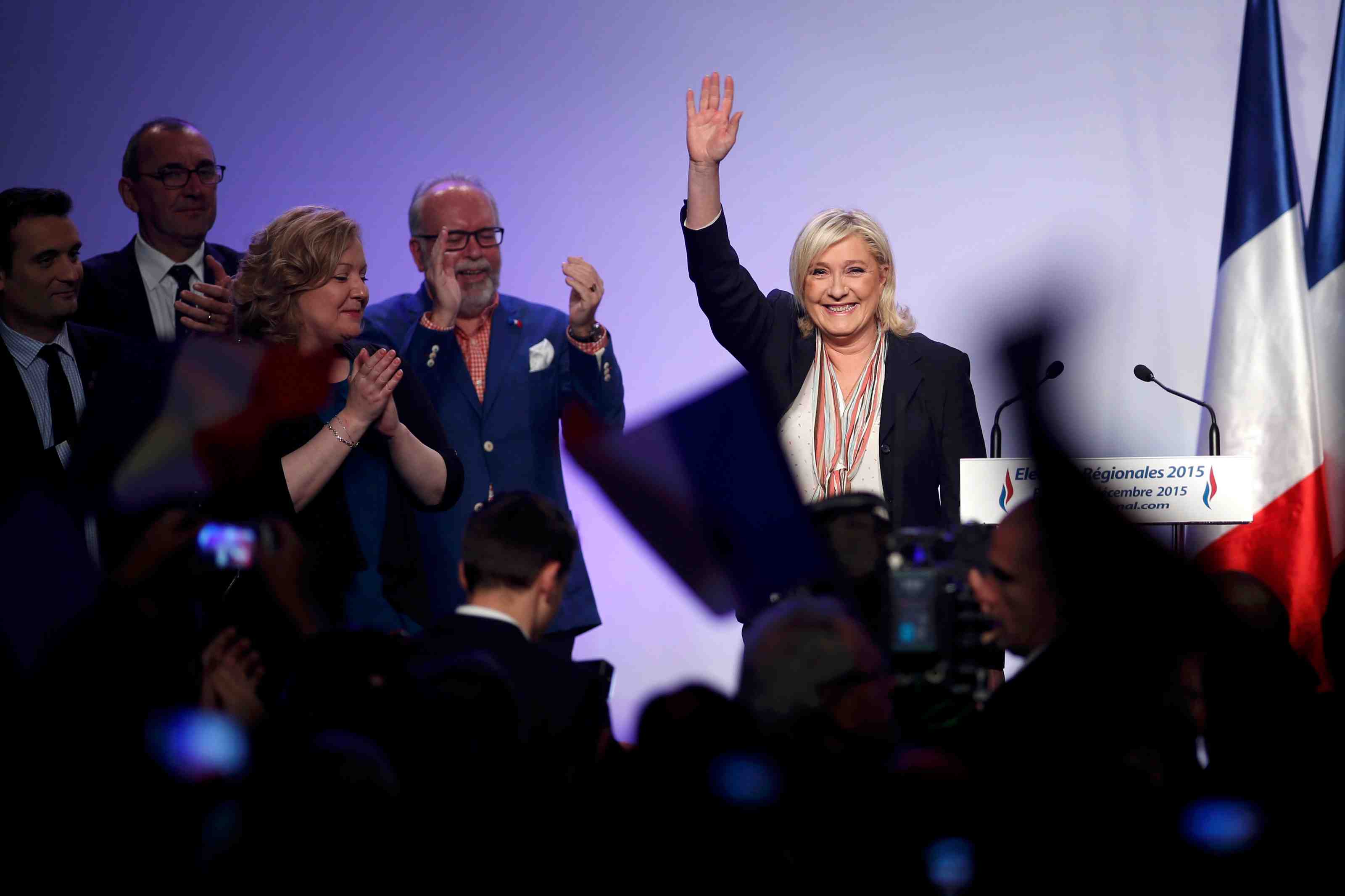 Marine le pen appelle a faire mentir les sondages lors du second tour des regionales