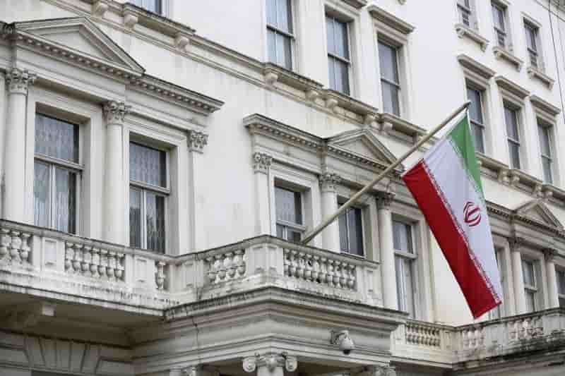 L'iran deplore les instructions donnees par paris a ses diplomates
