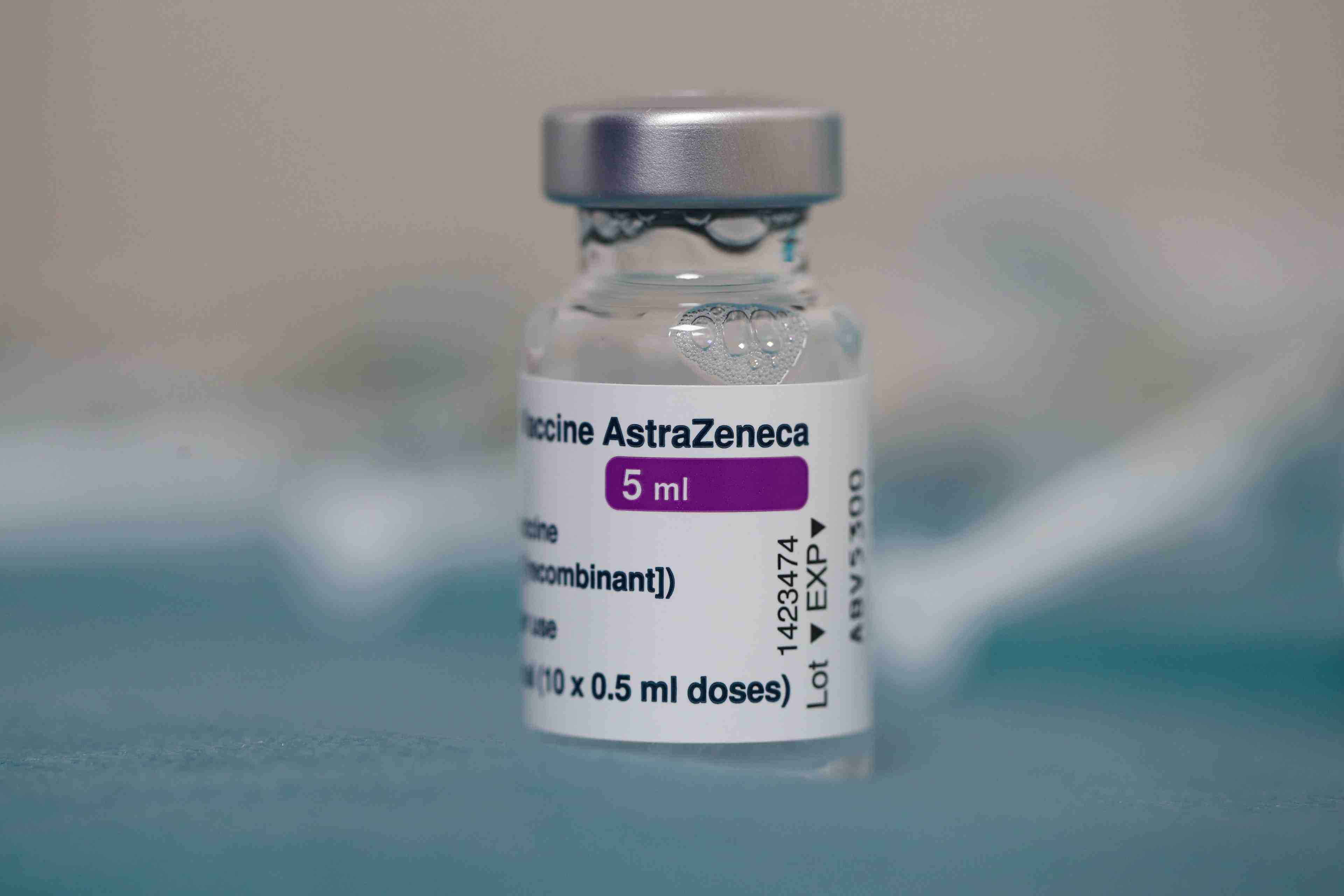 Coronavirus: l'ue lorgne les vaccins astrazeneca produits aux usa, rapporte le ft