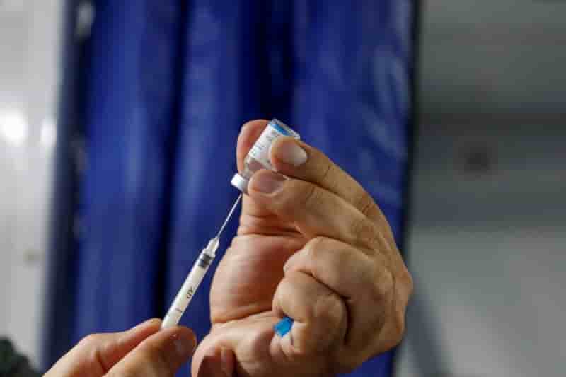 L'ue etudie de nouveaux effets secondaires eventuels des vaccins contre le covid-19