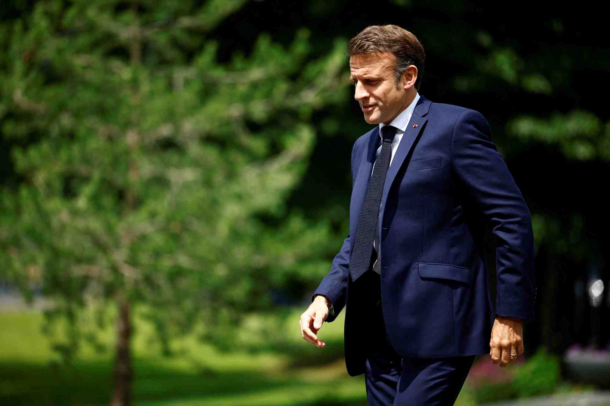 Le president francais macron rencontre l'equipe nationale francaise de football avant l'euro 2024 de l'uefa