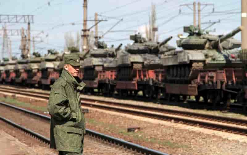 La Russie retire un bataillon à la frontière ukrainienne
