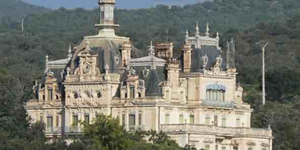 Le château d'Aubiry, à Céret, est à vendre 12 M€...