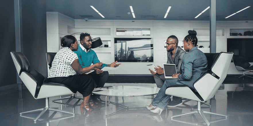 La jeunesse africaine innove pour l'énergie startup pme équipe rh ressources humaine