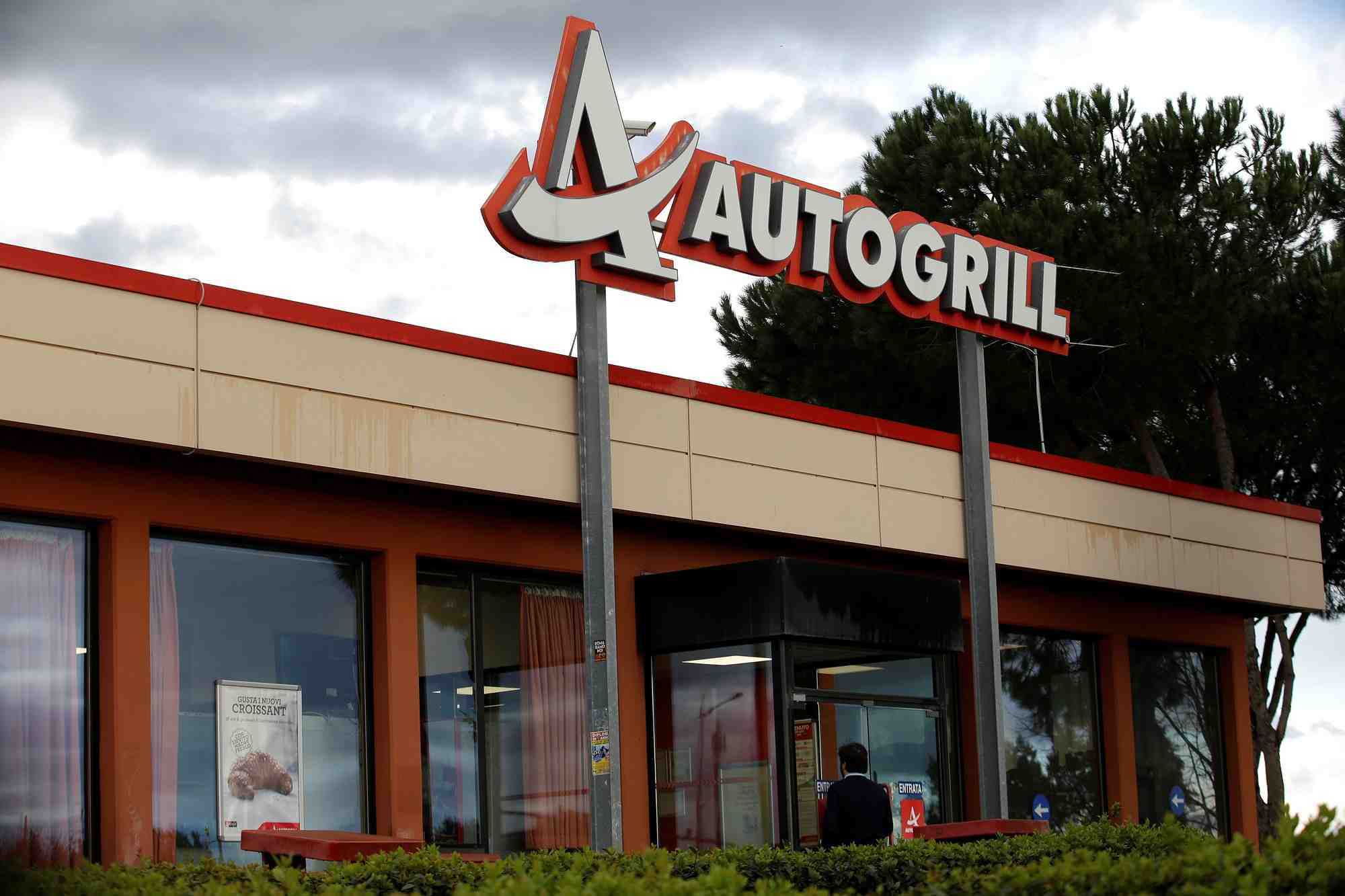 Autogrill a entame des discussions non-exclusives avec dufry