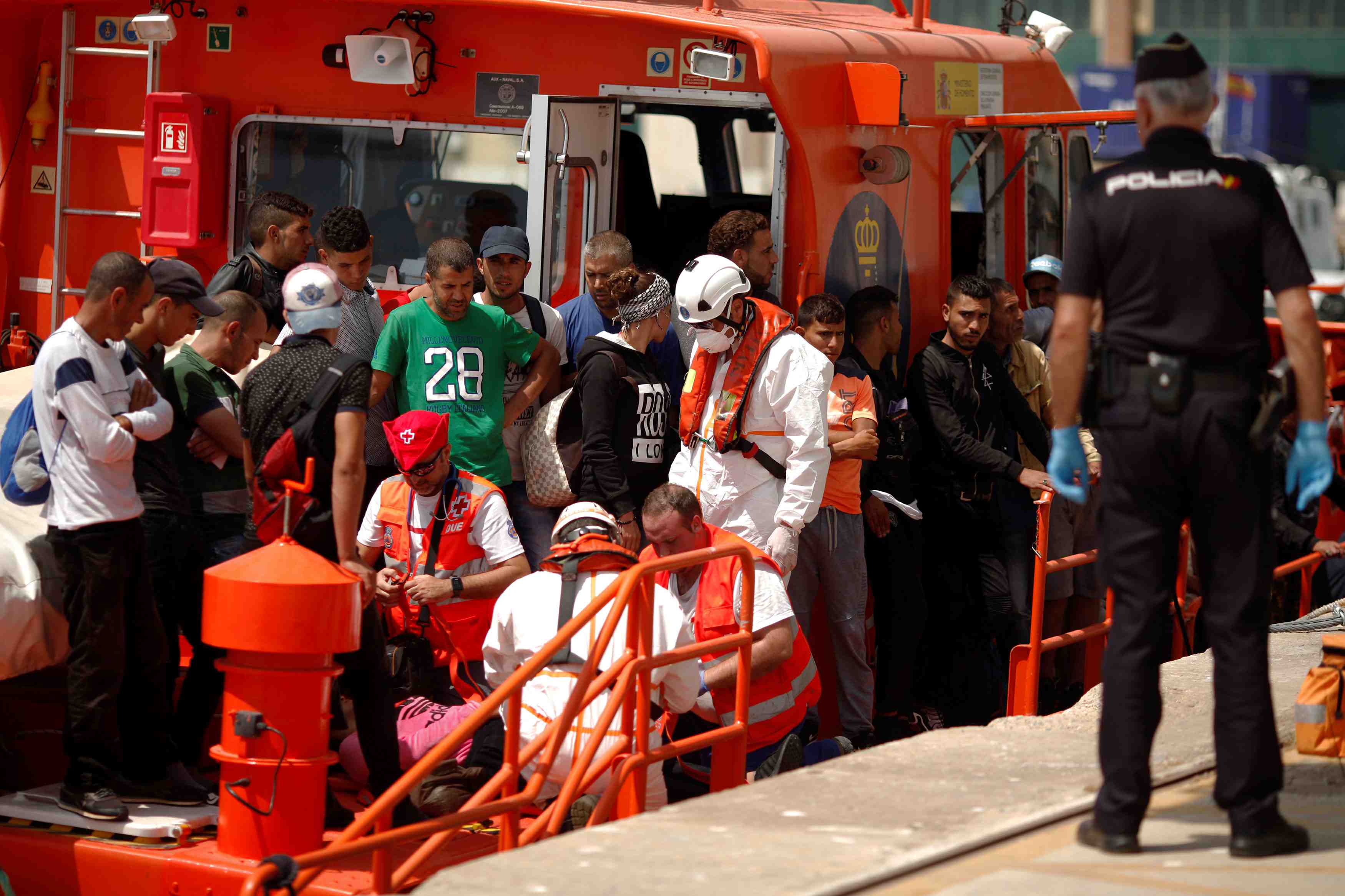 L'espagne menacee d'"urgence majeure" par l'afflux de migrants