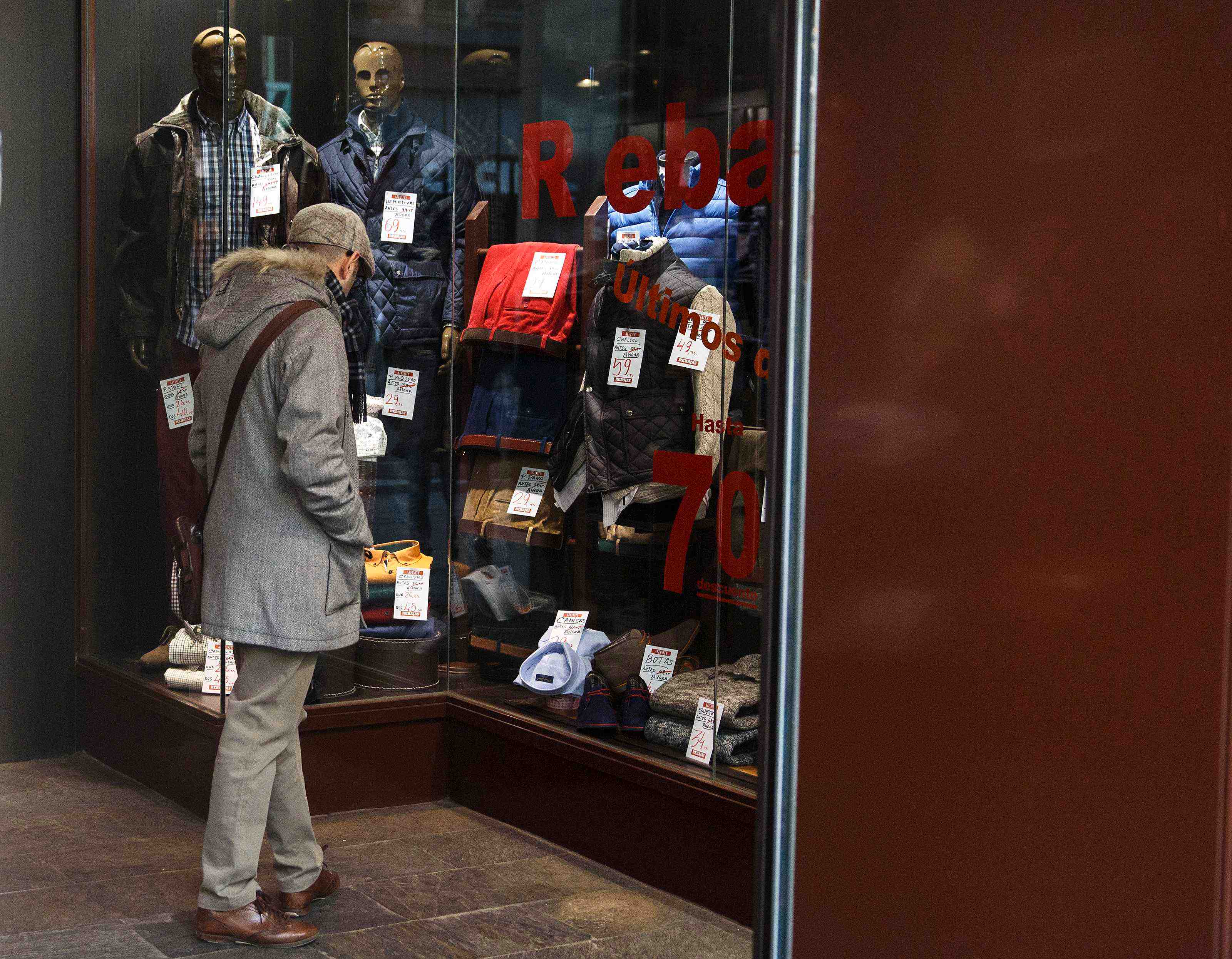 Hausse plus marquee que prevu des ventes au detail en decembre dans la zone euro