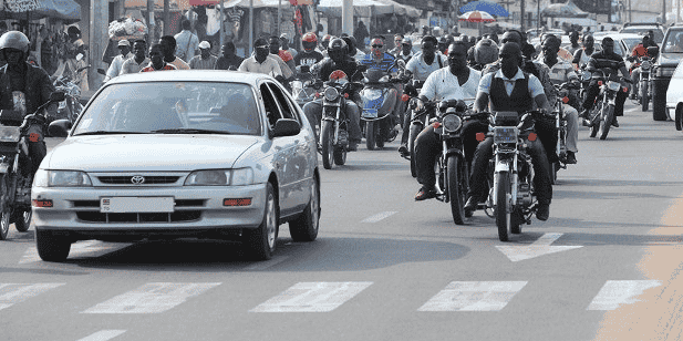 Lomé Togo Circulation trafic ville urbain motos