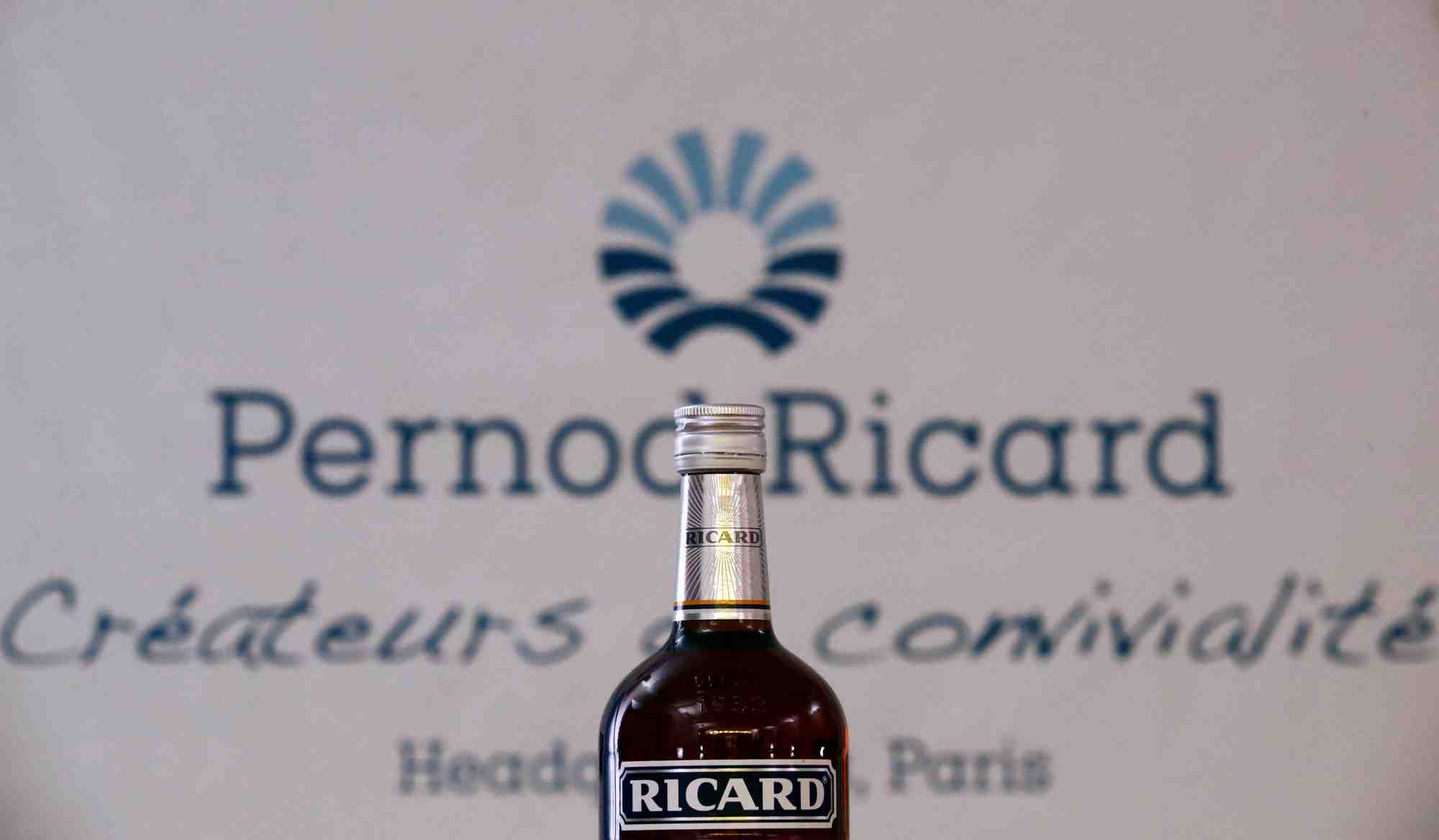 Pernod ricard grimpe, barclays confiant pour l'exercice 2021