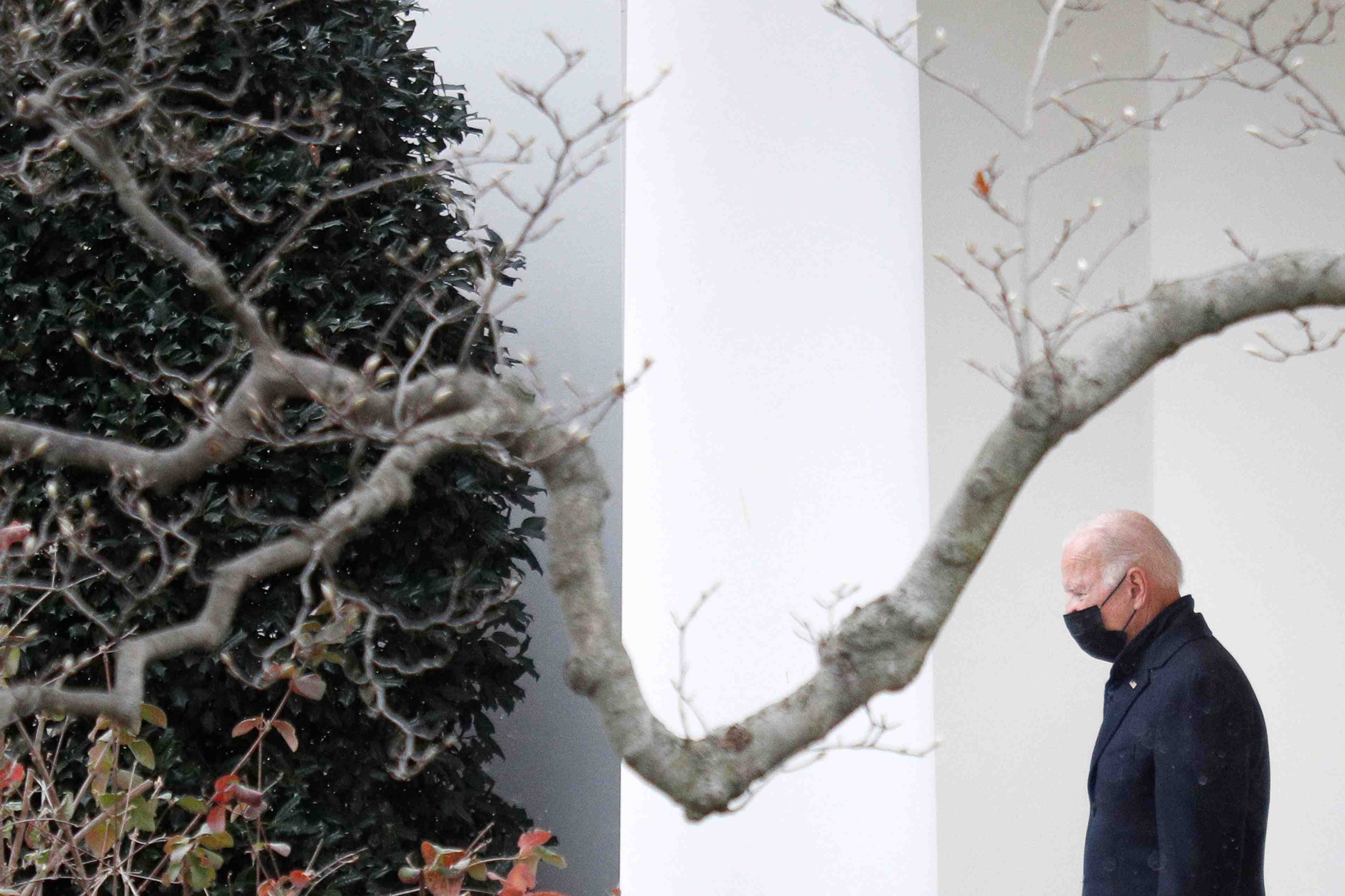 Biden veut une reunion otan-russie, exclut le deploiement de soldats americains en ukraine