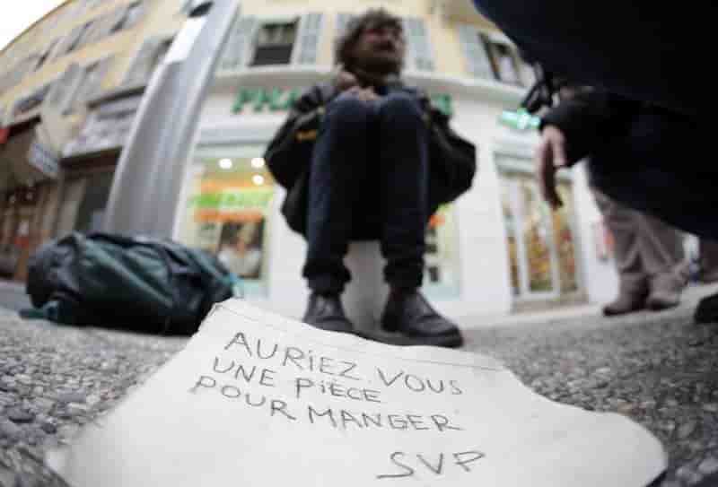 La justice suspend l'interdiction de bivouaquer à Nice