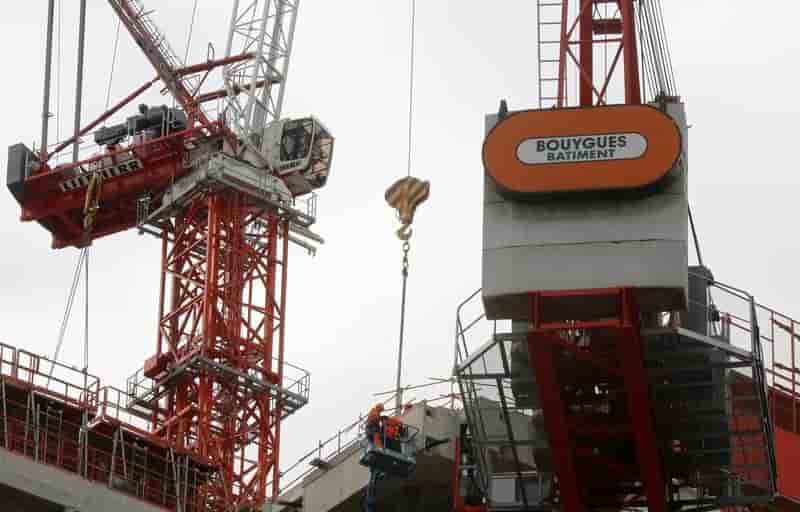 Bouygues confirme ses objectifs malgre un trimestre en recul