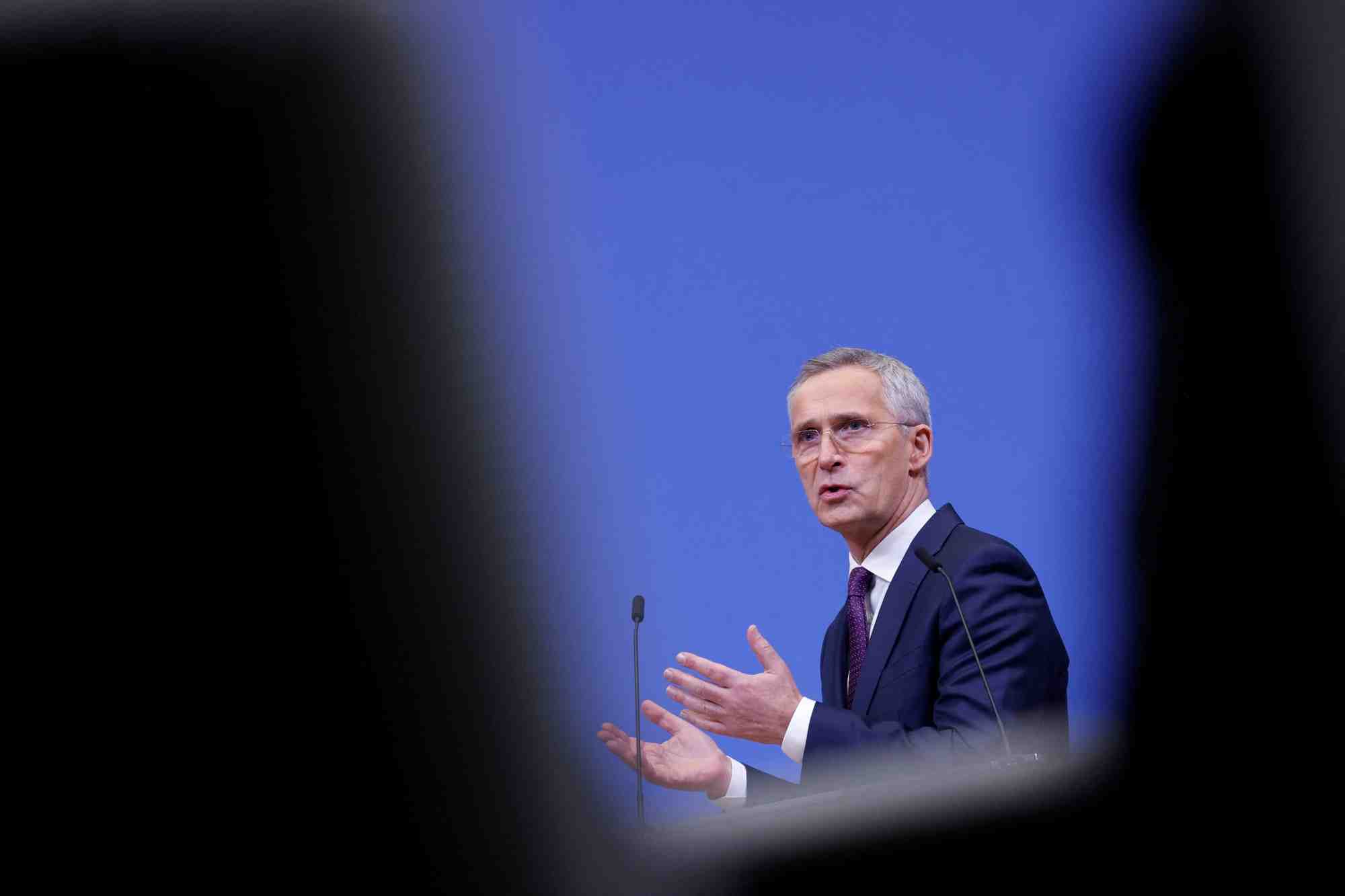 Le secretaire general de l'otan, jens stoltenberg, lors d'une conference de presse a bruxelles. /photo prise le 15 fevrier 2023/reuters/johanna geron