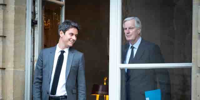Les anciens premiers ministres Gabriel Attal et Michel Barnier.