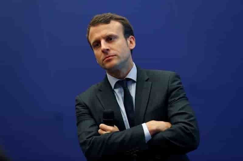 Emmanuel macron reunit ses troupes a la mutualite
