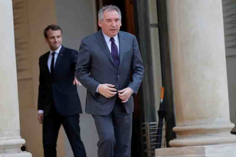Le modem refuse de renoncer a une "banque de la democratie"