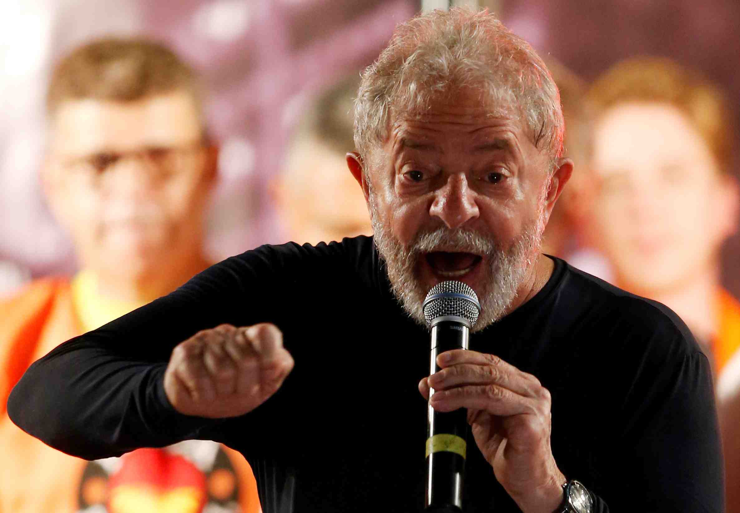 Lula doit rester en prison, a decide un juge de la cour supreme