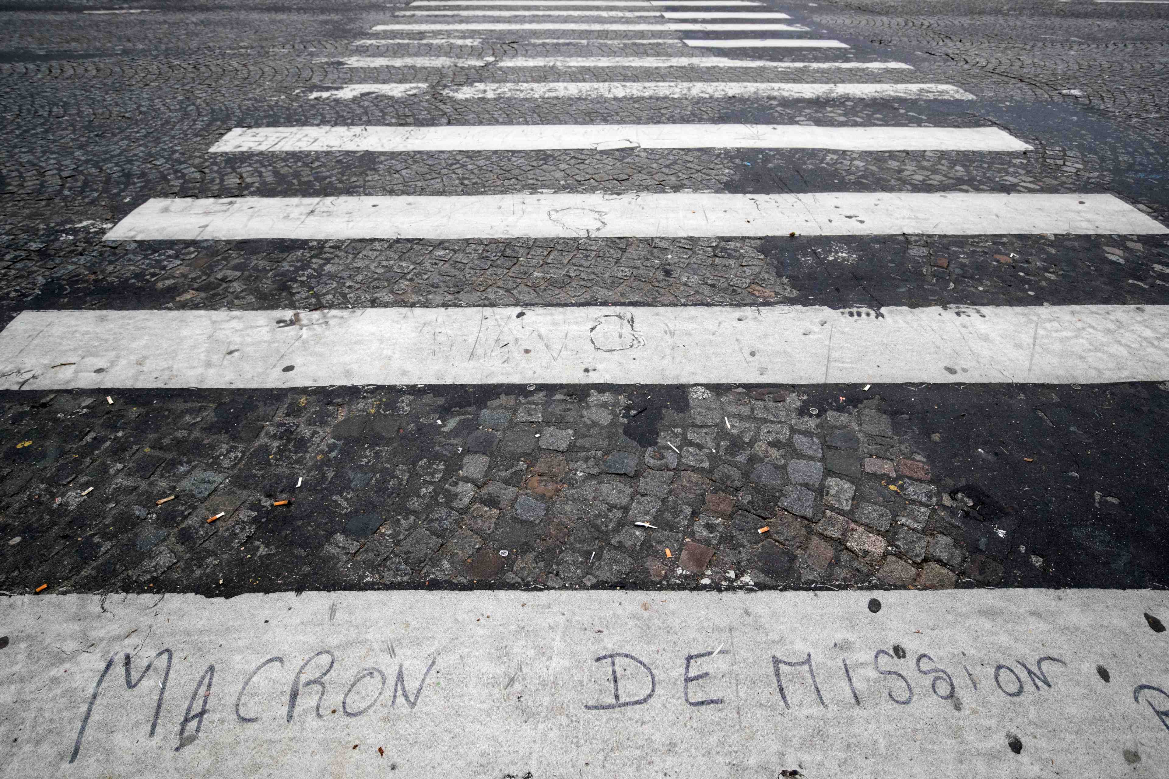 "gilets jaunes": les manifestations interdites ce week-end a nice