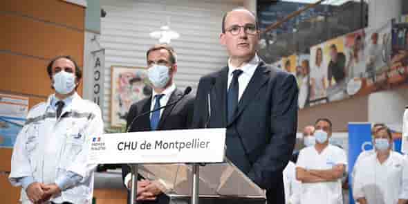Le 11 août 2020, le Premier ministre Jean Castex et le ministre des Solidarités et de la Santé Olivier Véran étaient en déplacement au CHU de Montpellier pour saluer l'engagement des équipes soignantes.