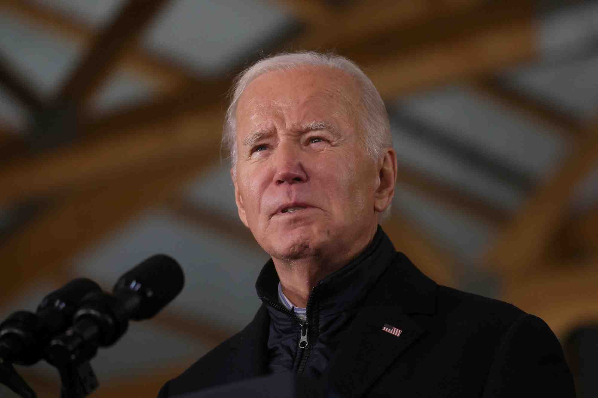 Le president americain joe biden se rend au minnesota
