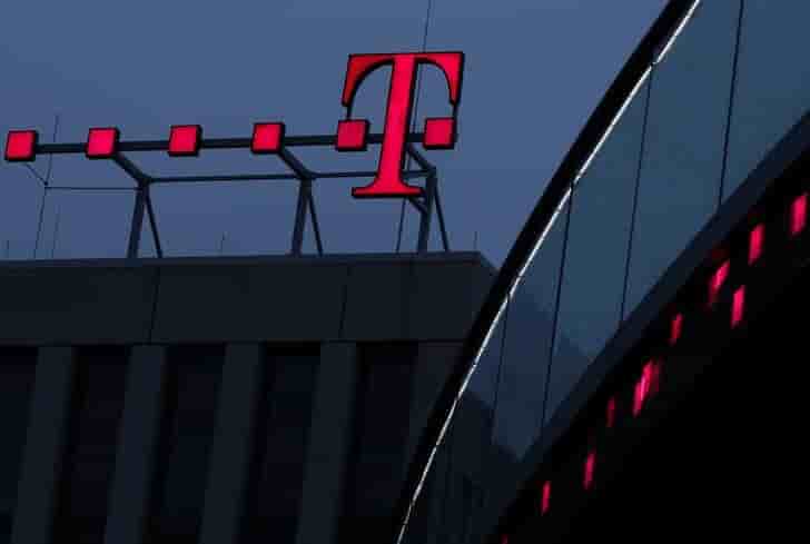 Deutsche Telekom se prépare à rester aux USA malgré l'offre de Free